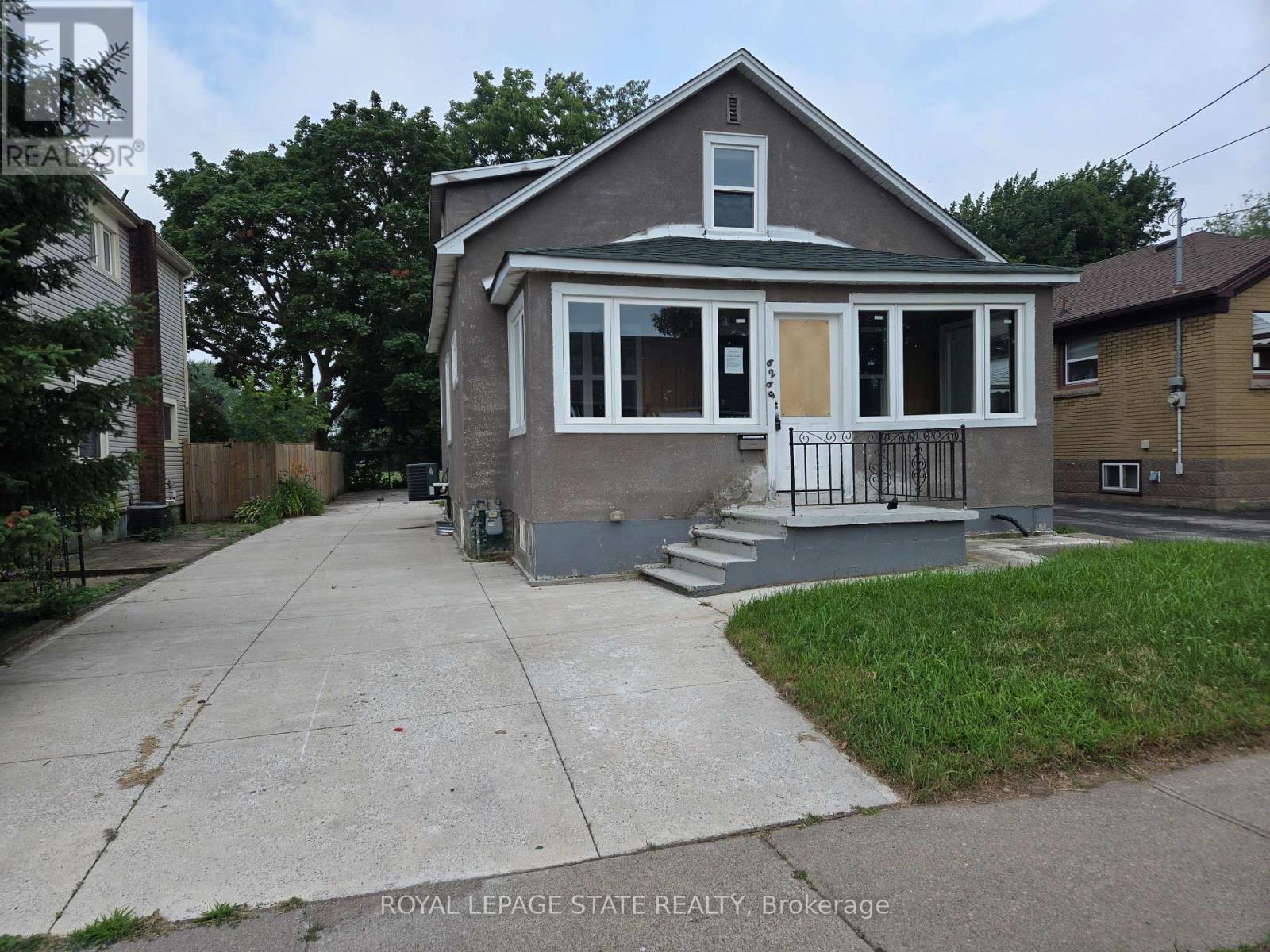 6269 FRANKLIN AVENUE - 20