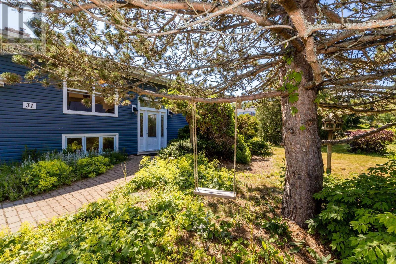 31 Grandview Drive
