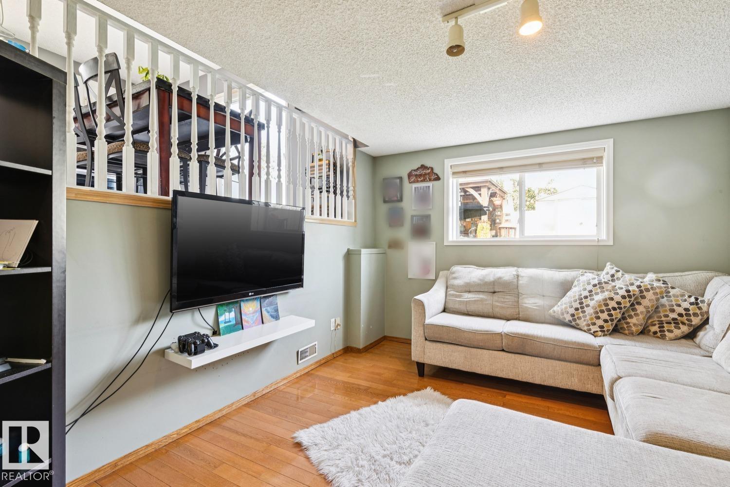 7912 154 AV NW - Image 12