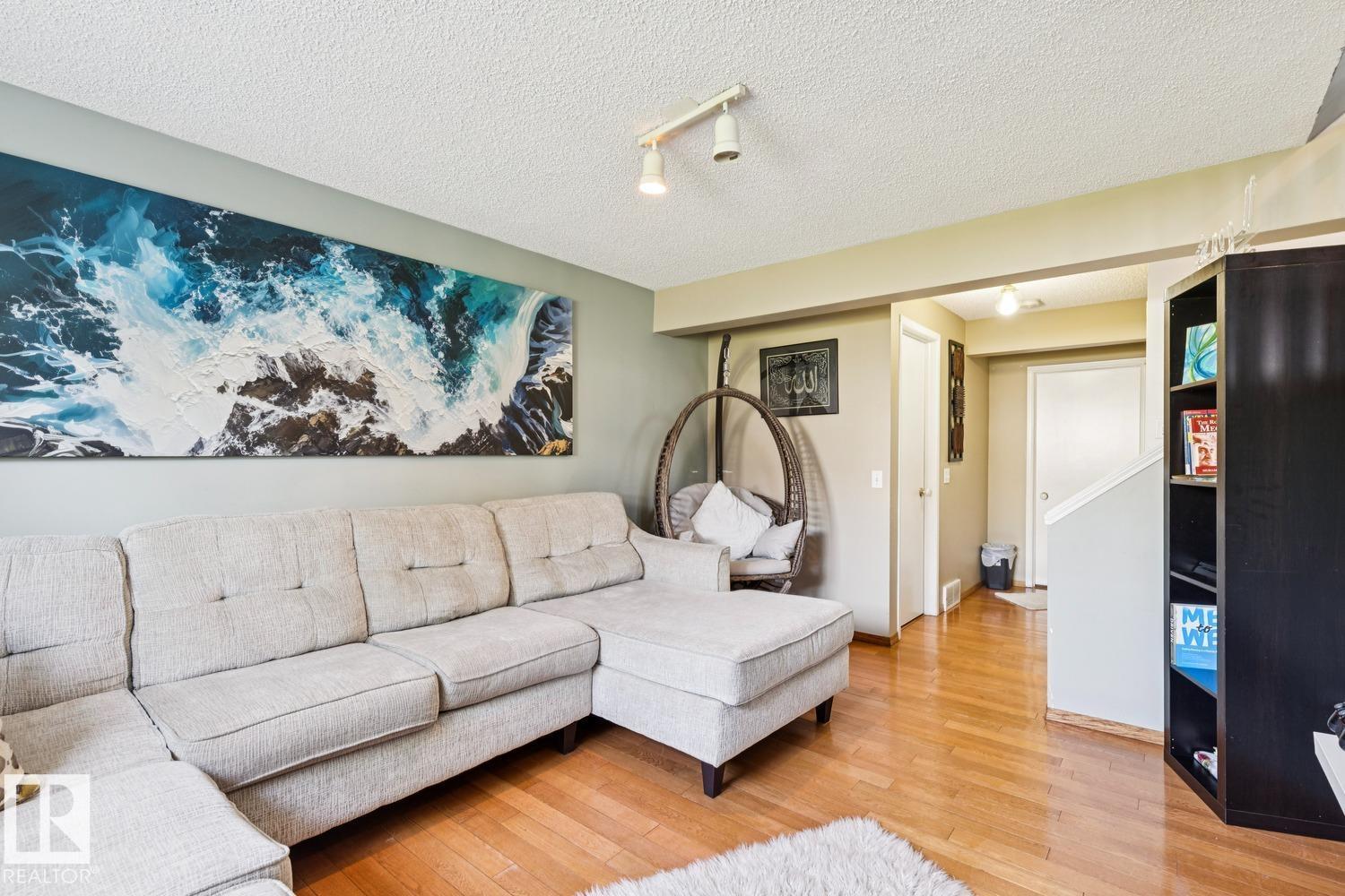 7912 154 AV NW - Image 6