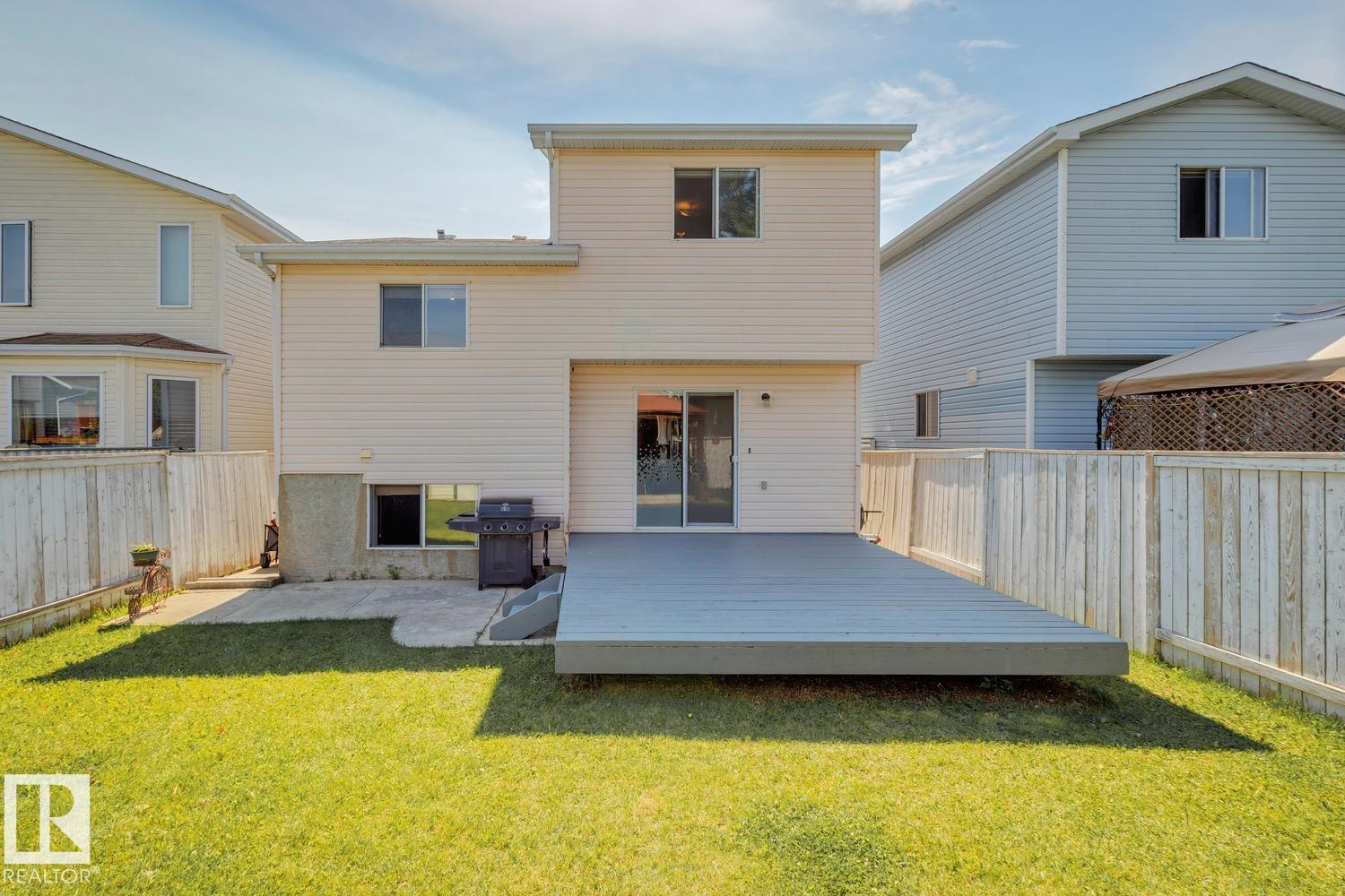 7912 154 AV NW - 27