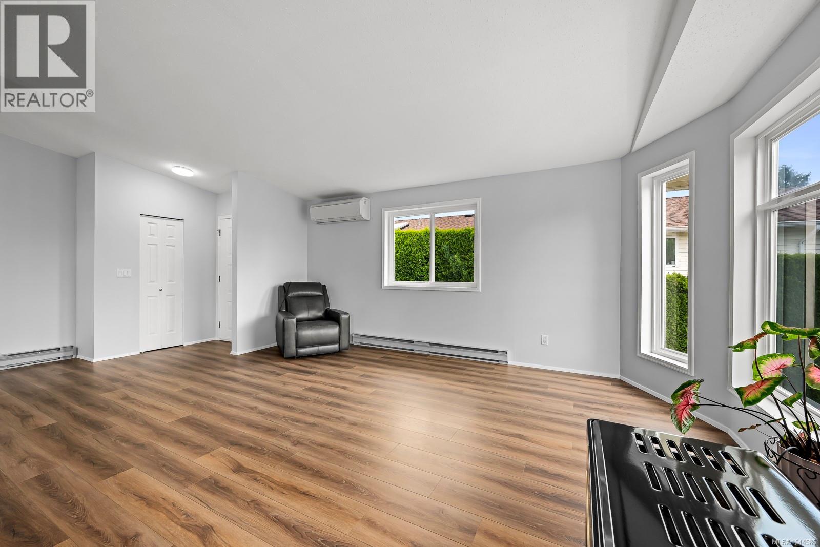 2233 6th St E - 17