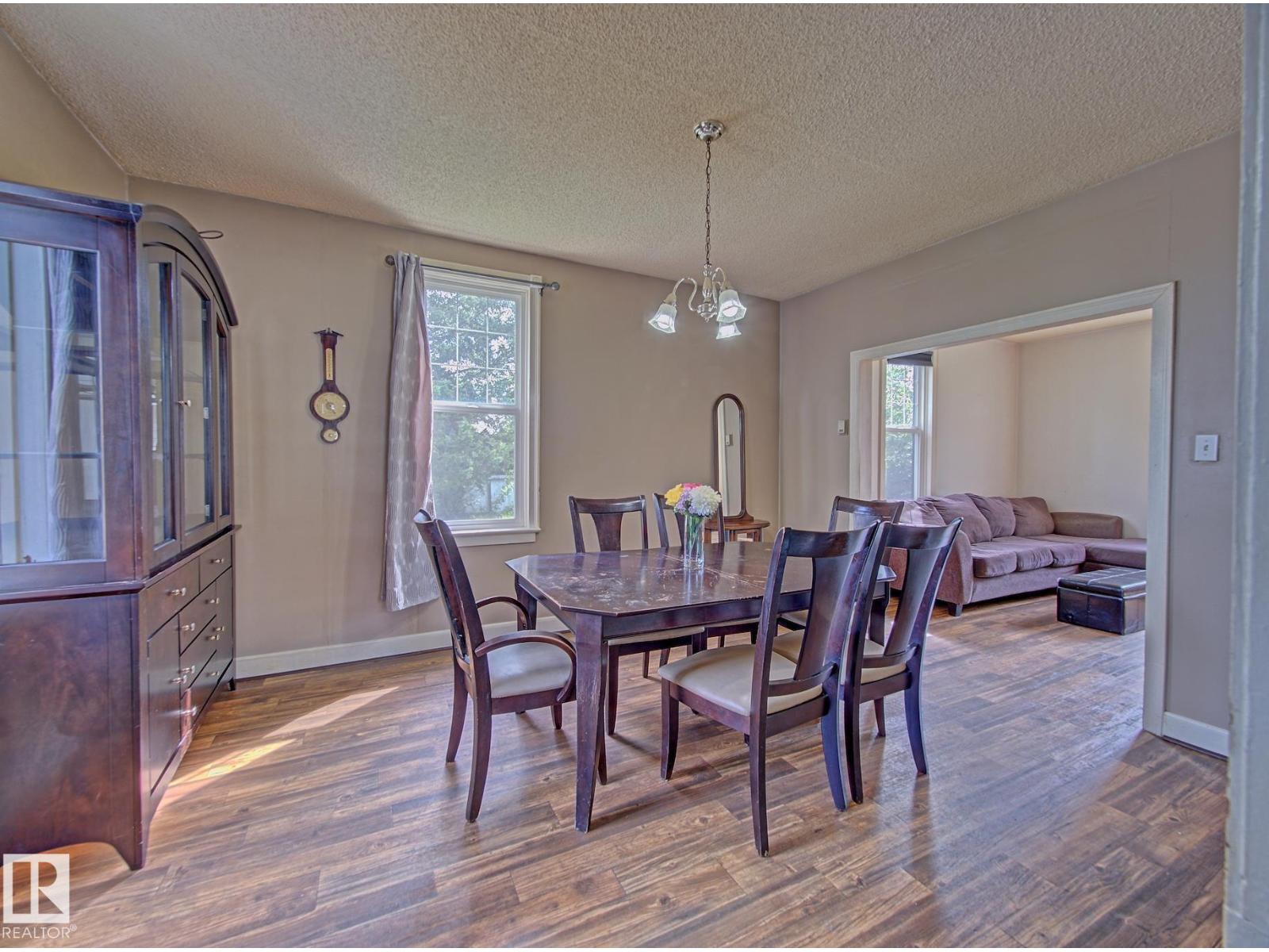 5414 52 AV - Image 12