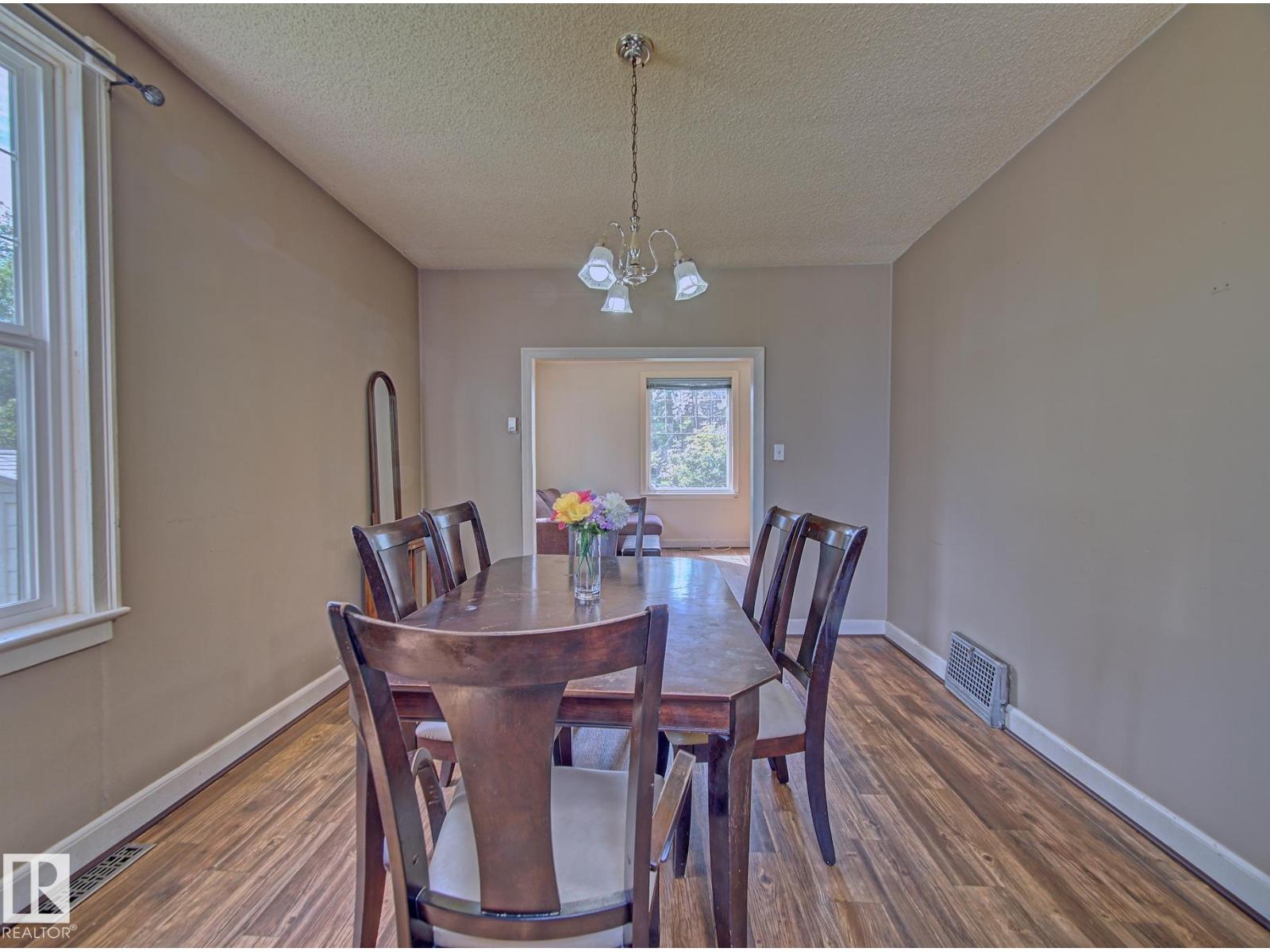 5414 52 AV - Image 14