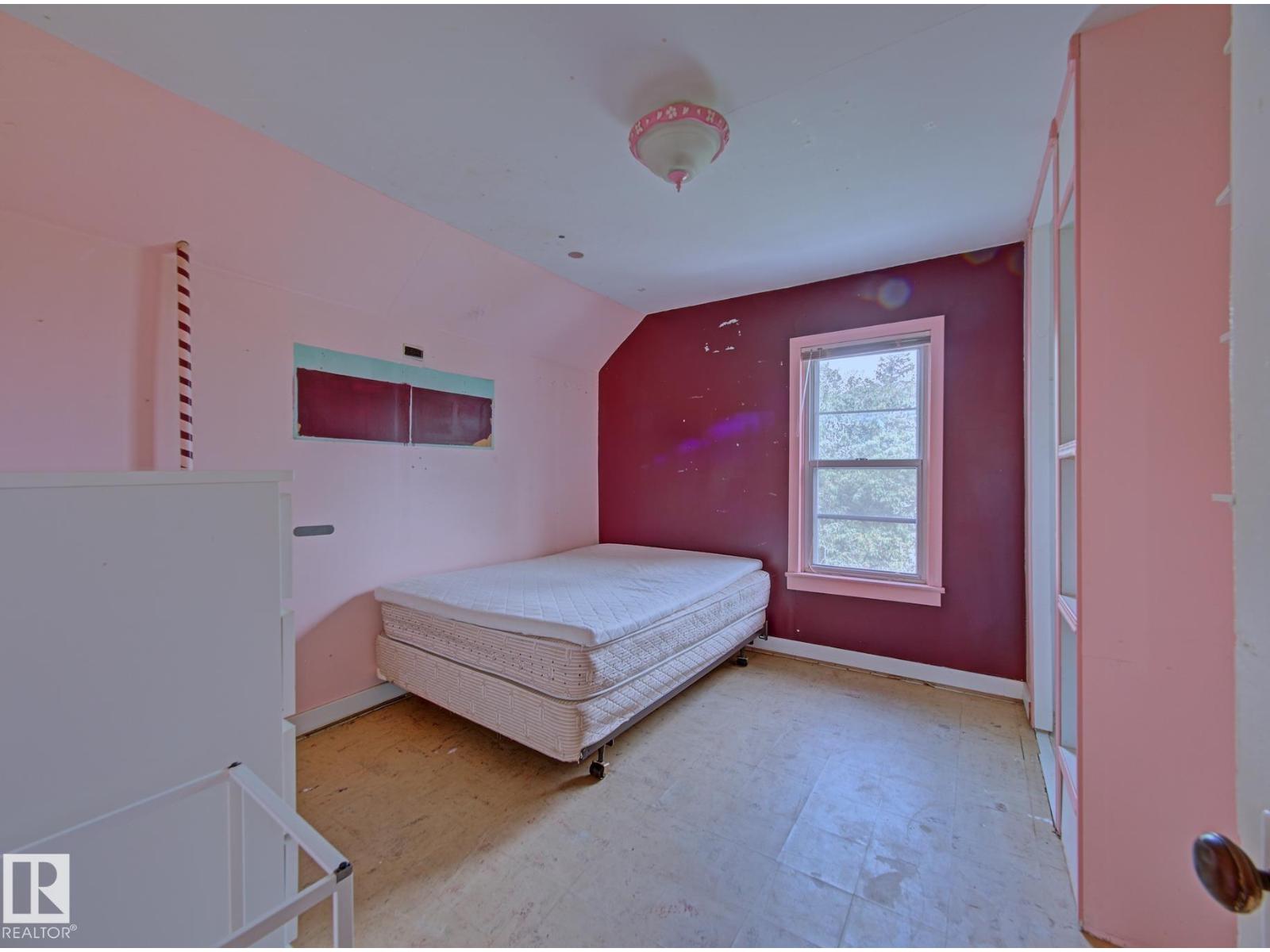 5414 52 AV - Image 23