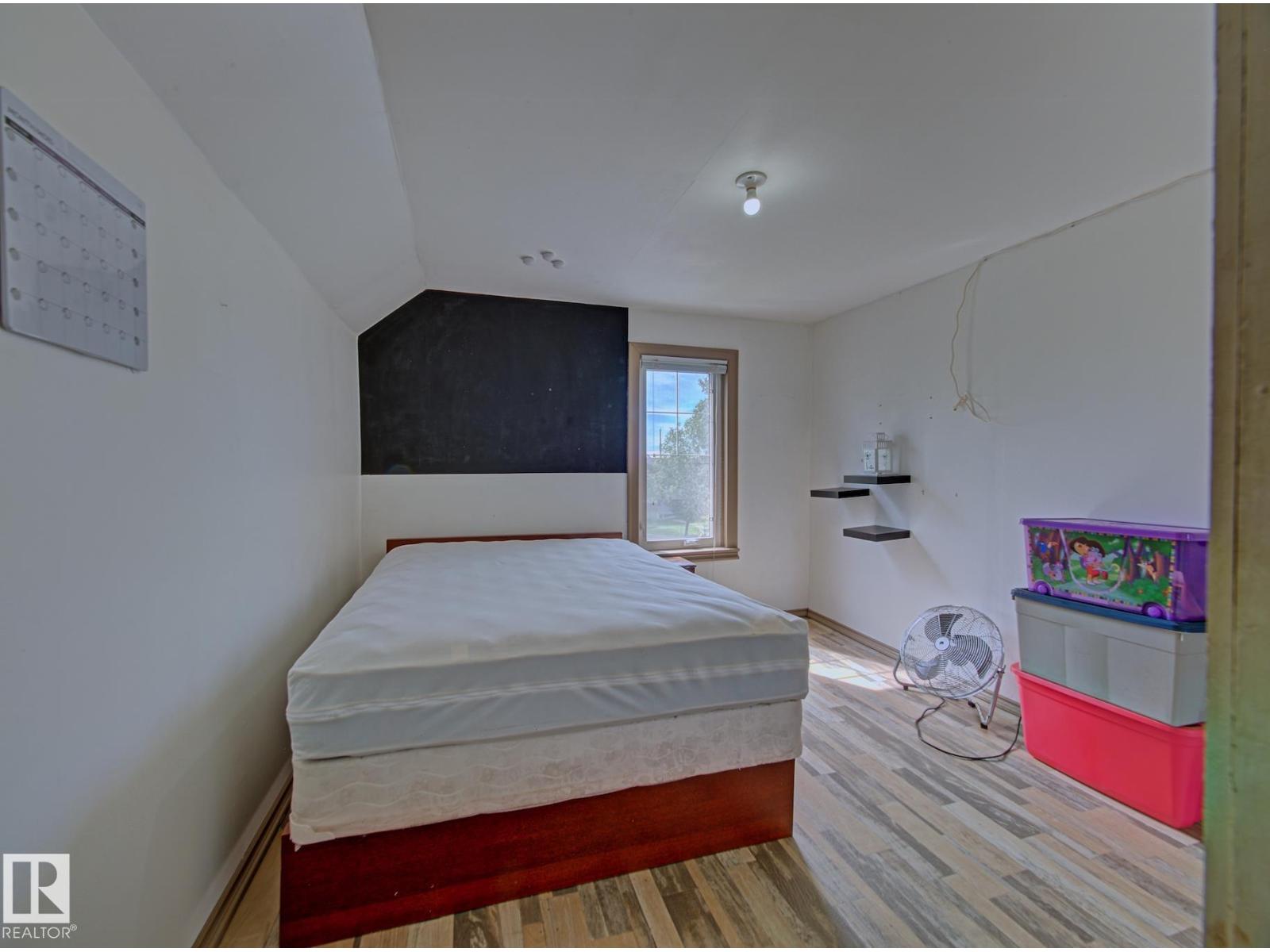 5414 52 AV - Image 34