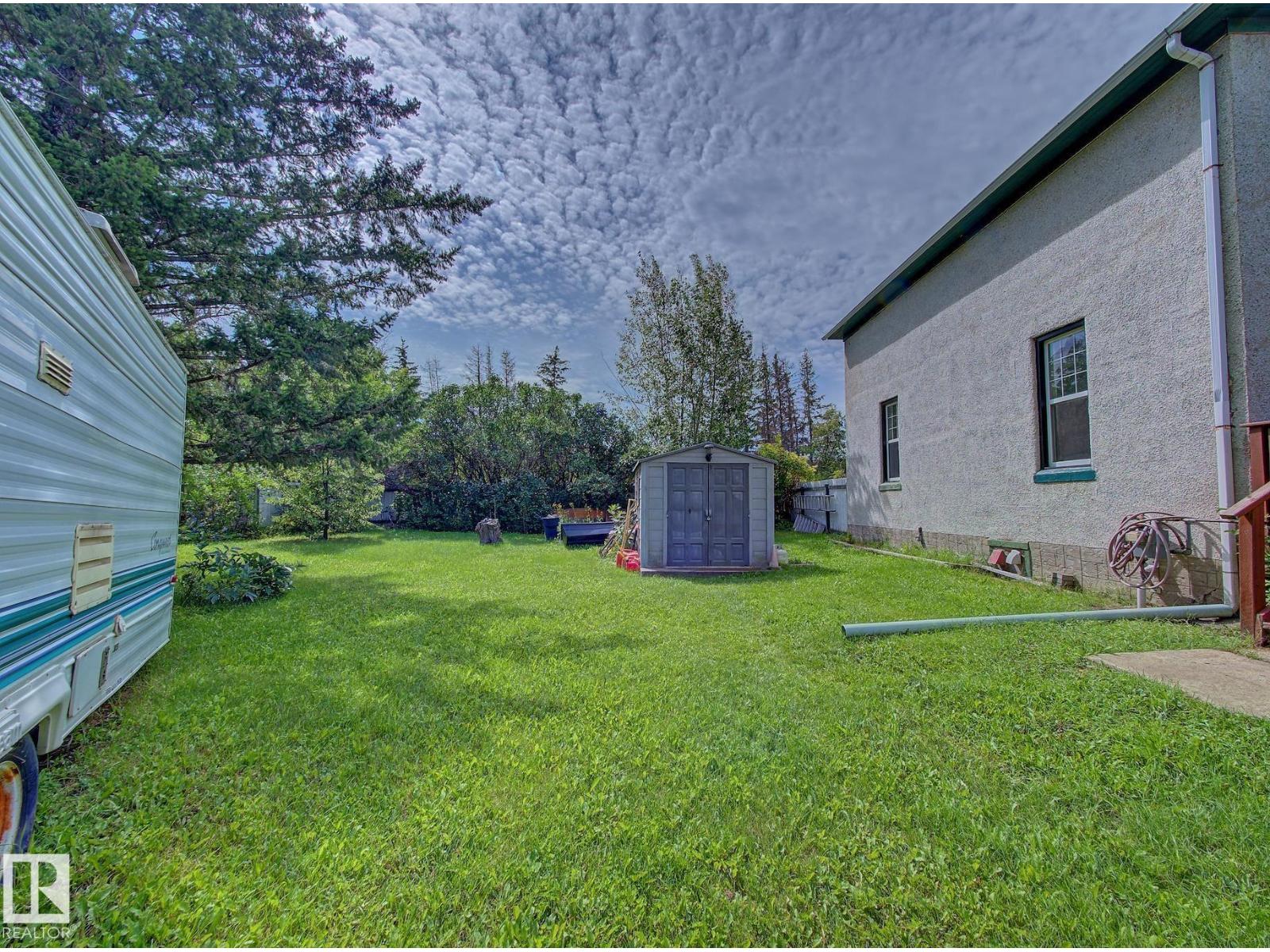 5414 52 AV - Image 37