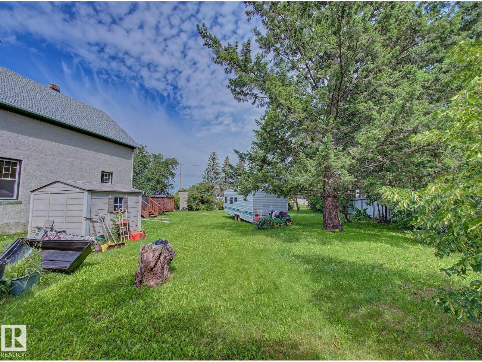 5414 52 AV - Image 39