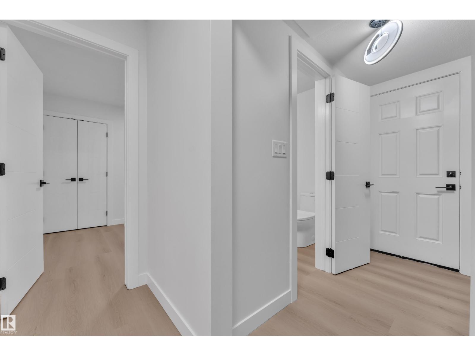 11615 24 AV NW - Image 21