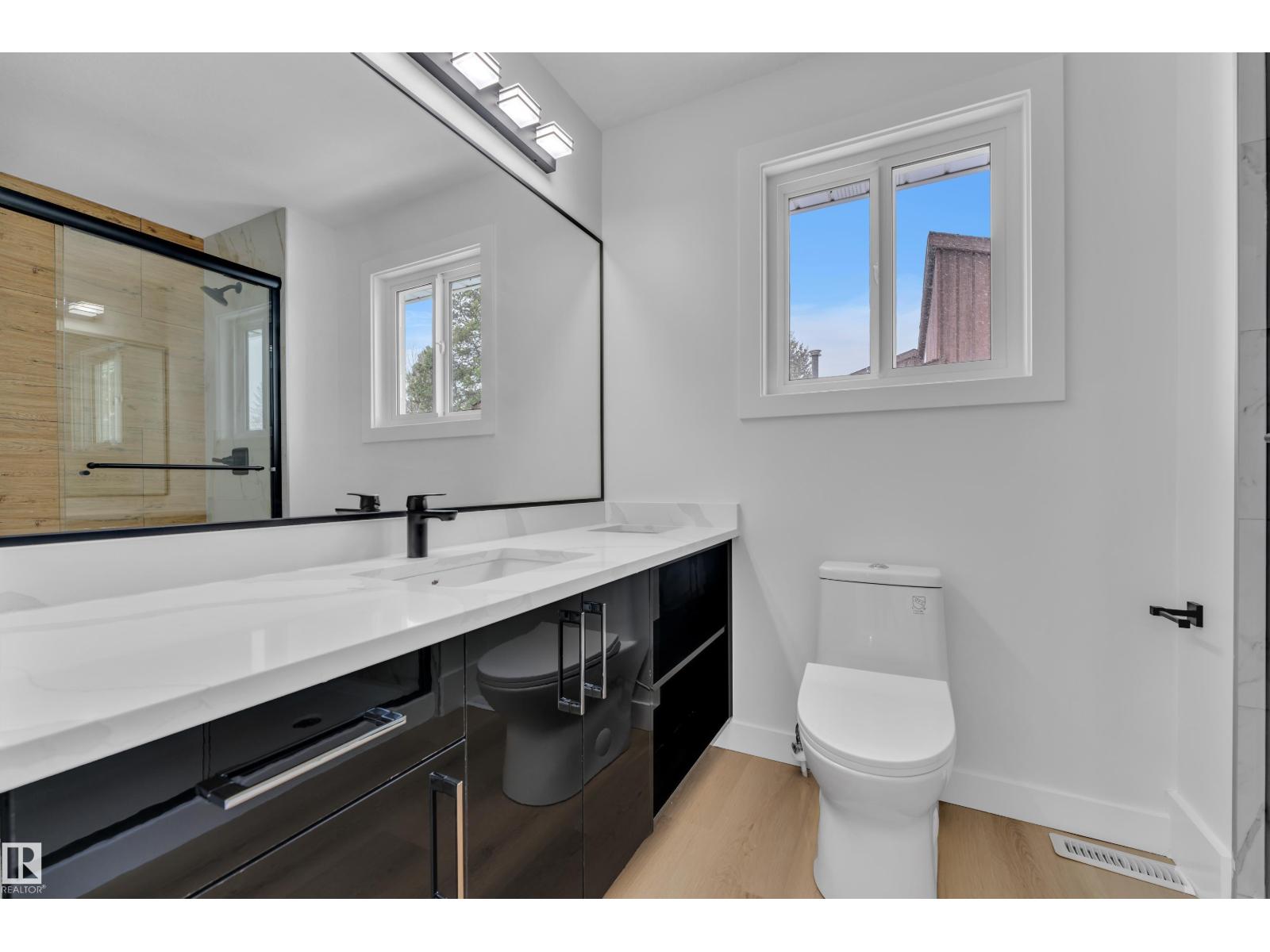 11615 24 AV NW - Image 30