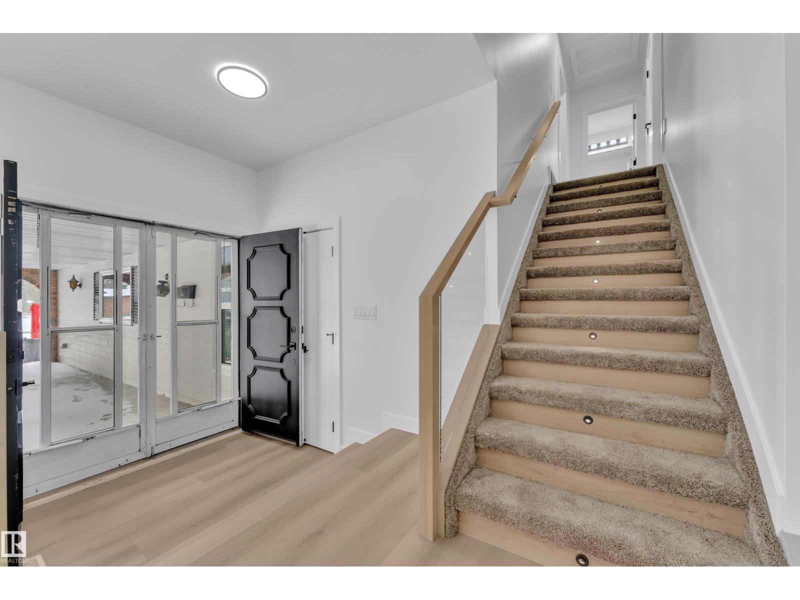 11615 24 AV NW - Image 4