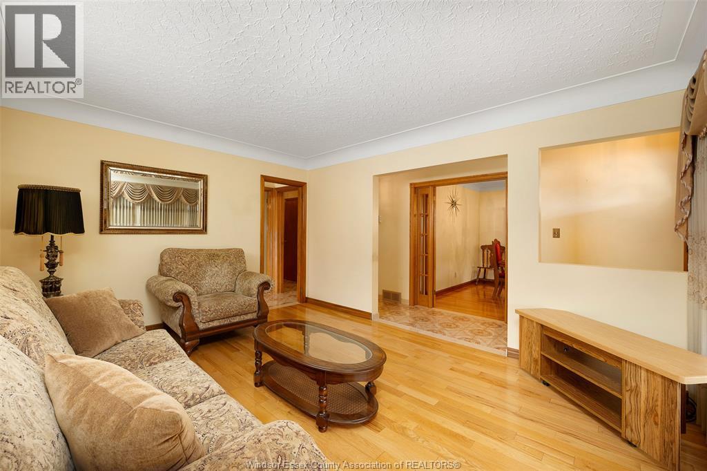 1639 LANGLOIS AVENUE - Image 10