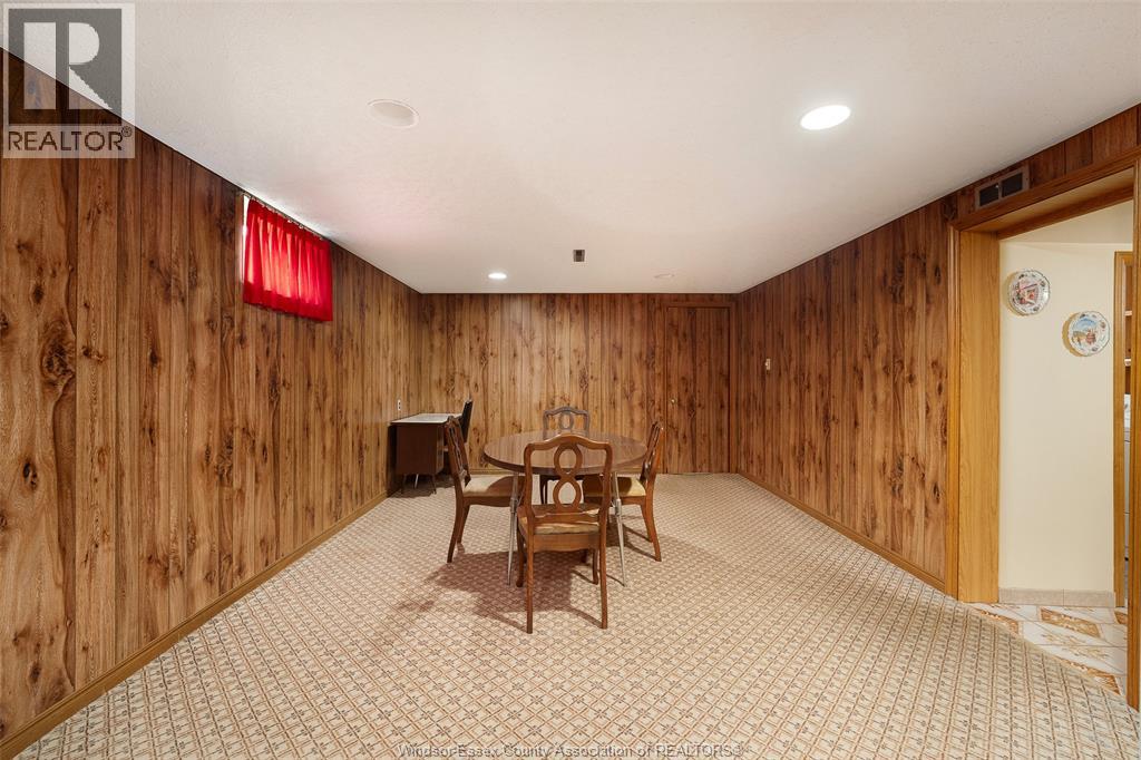 1639 LANGLOIS AVENUE - 27