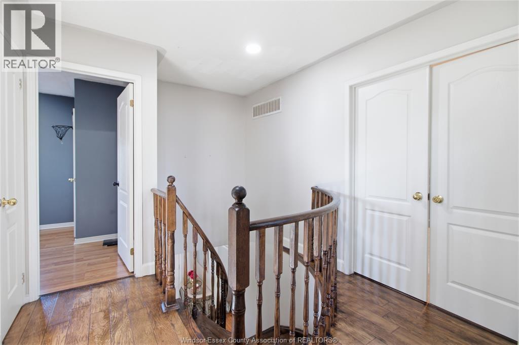 936 NORTH TALBOT ROAD - Image 14
