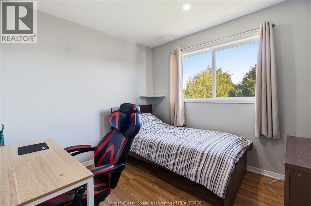 936 NORTH TALBOT ROAD - Image 19