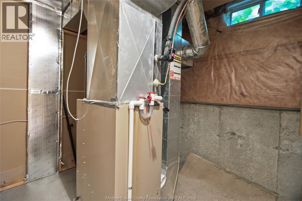 936 NORTH TALBOT ROAD - Image 31