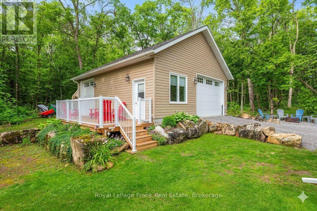 25 LAKELAND AVENUE - Image 33