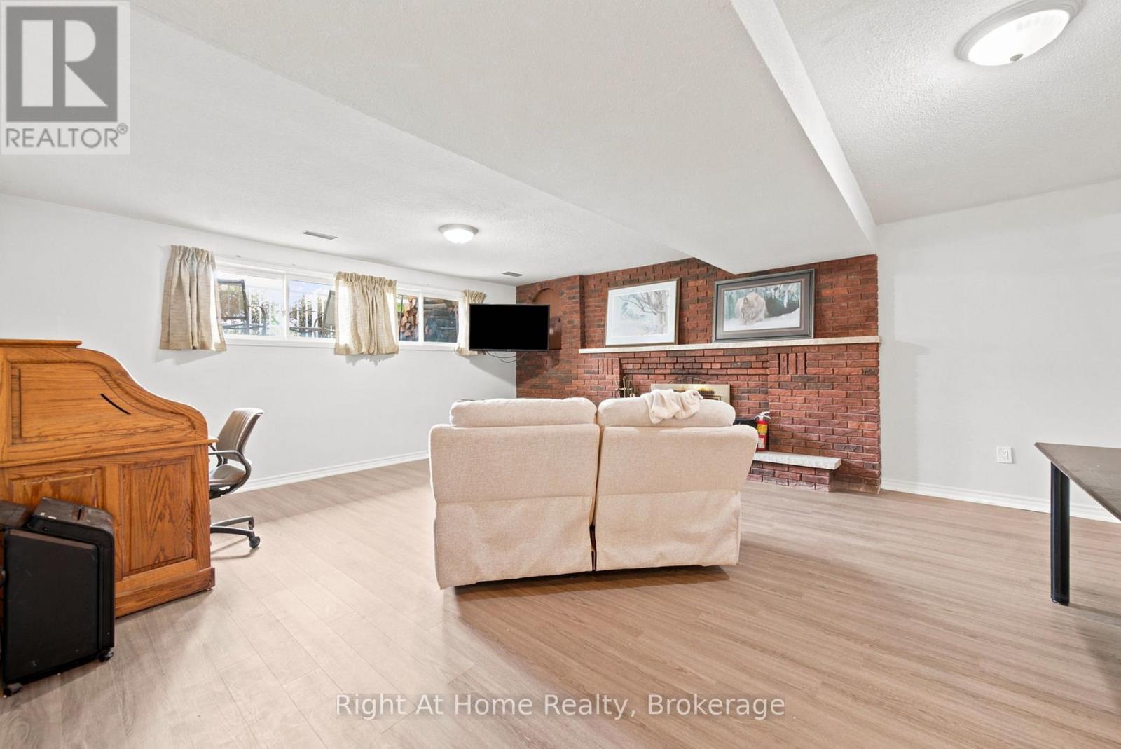 659 FOLEY ROAD - 23