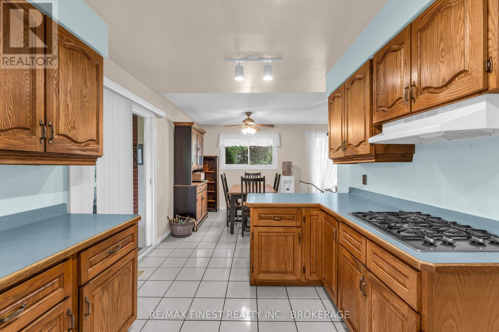 21 GREENFIELD PARK - Image 12