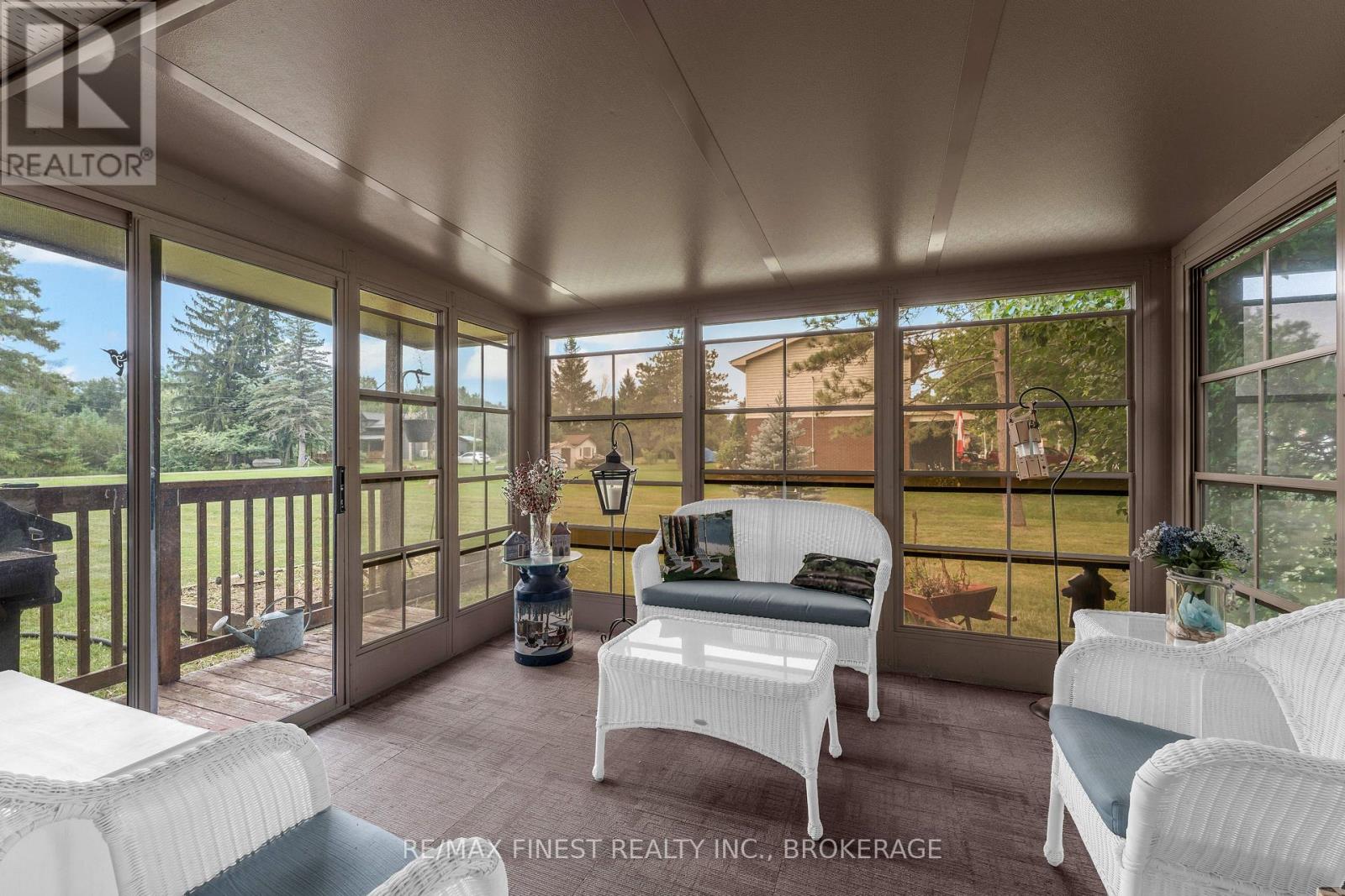 21 GREENFIELD PARK - Image 14