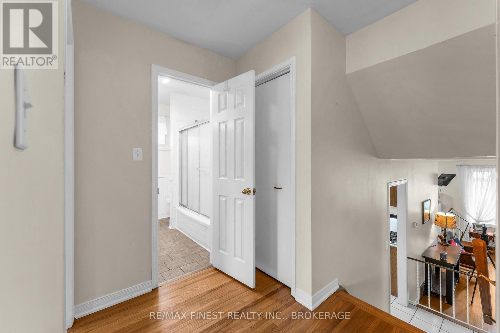 21 GREENFIELD PARK - Image 16