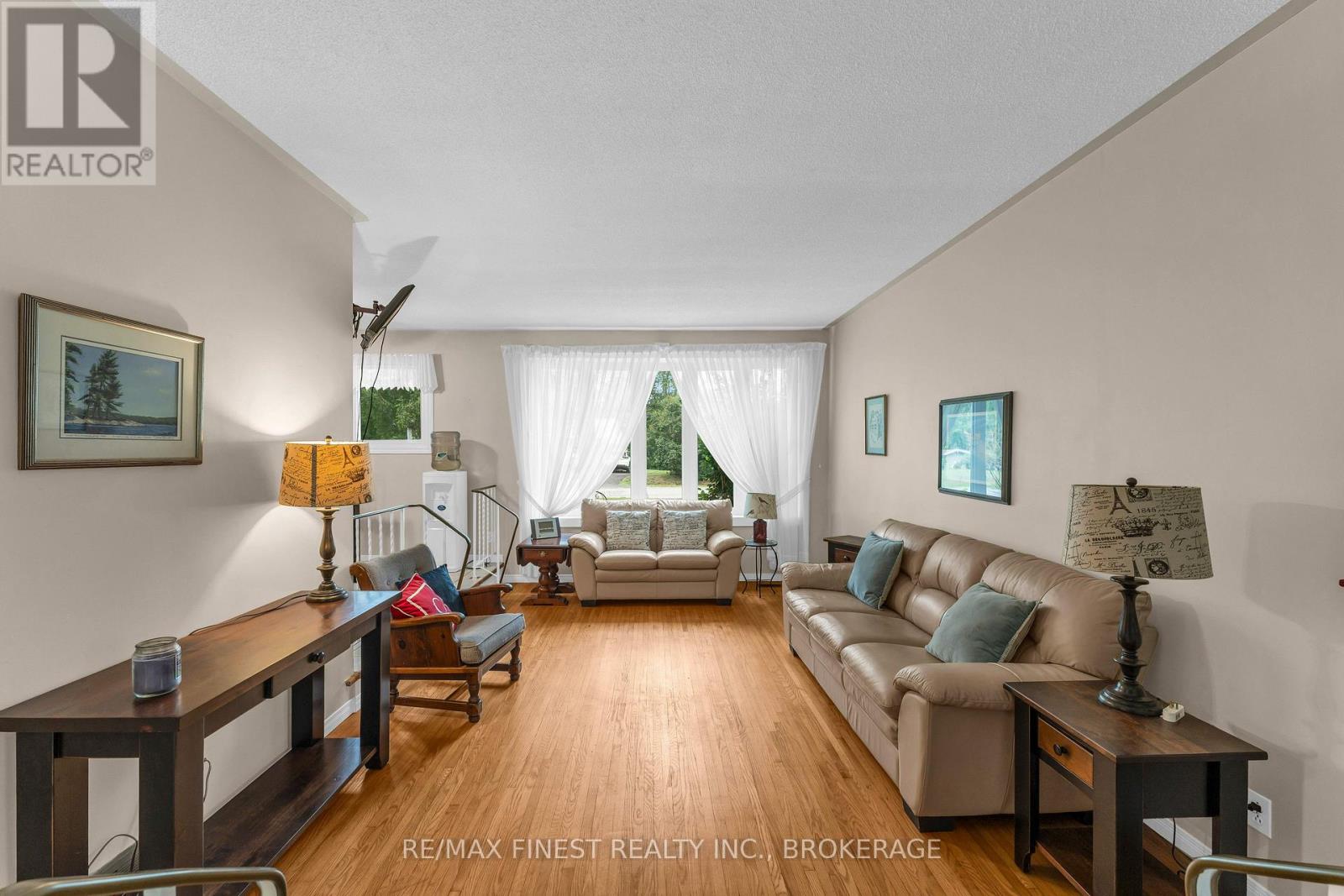 21 GREENFIELD PARK - 7