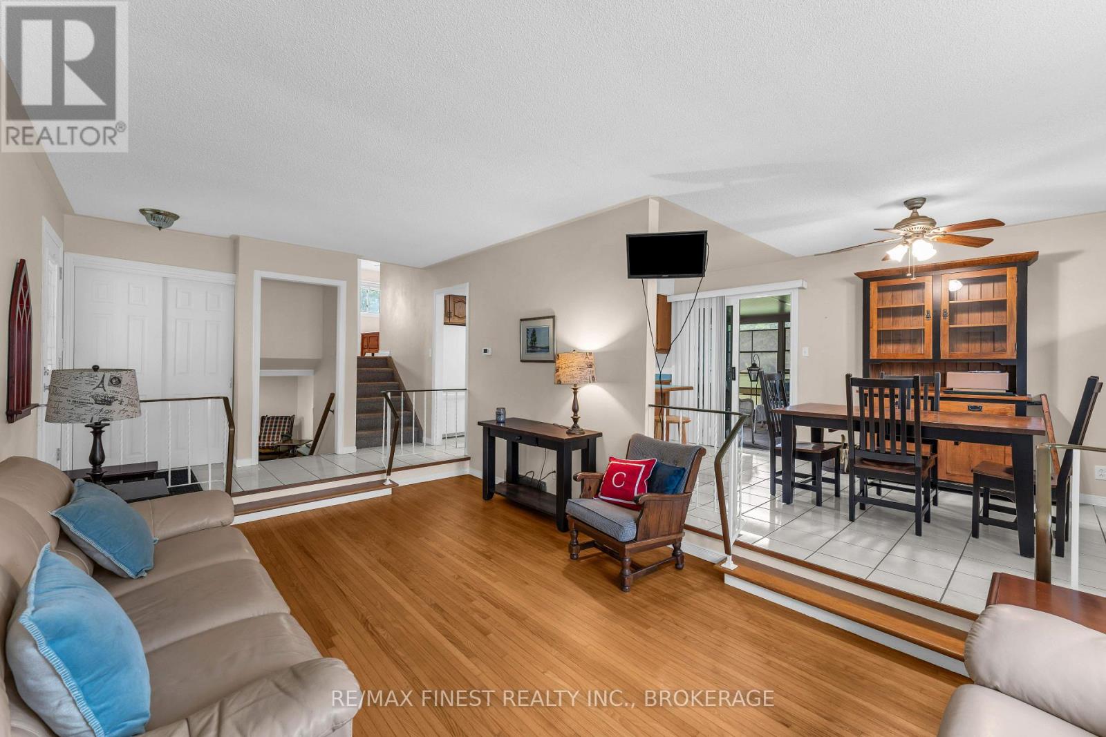 21 GREENFIELD PARK - 8
