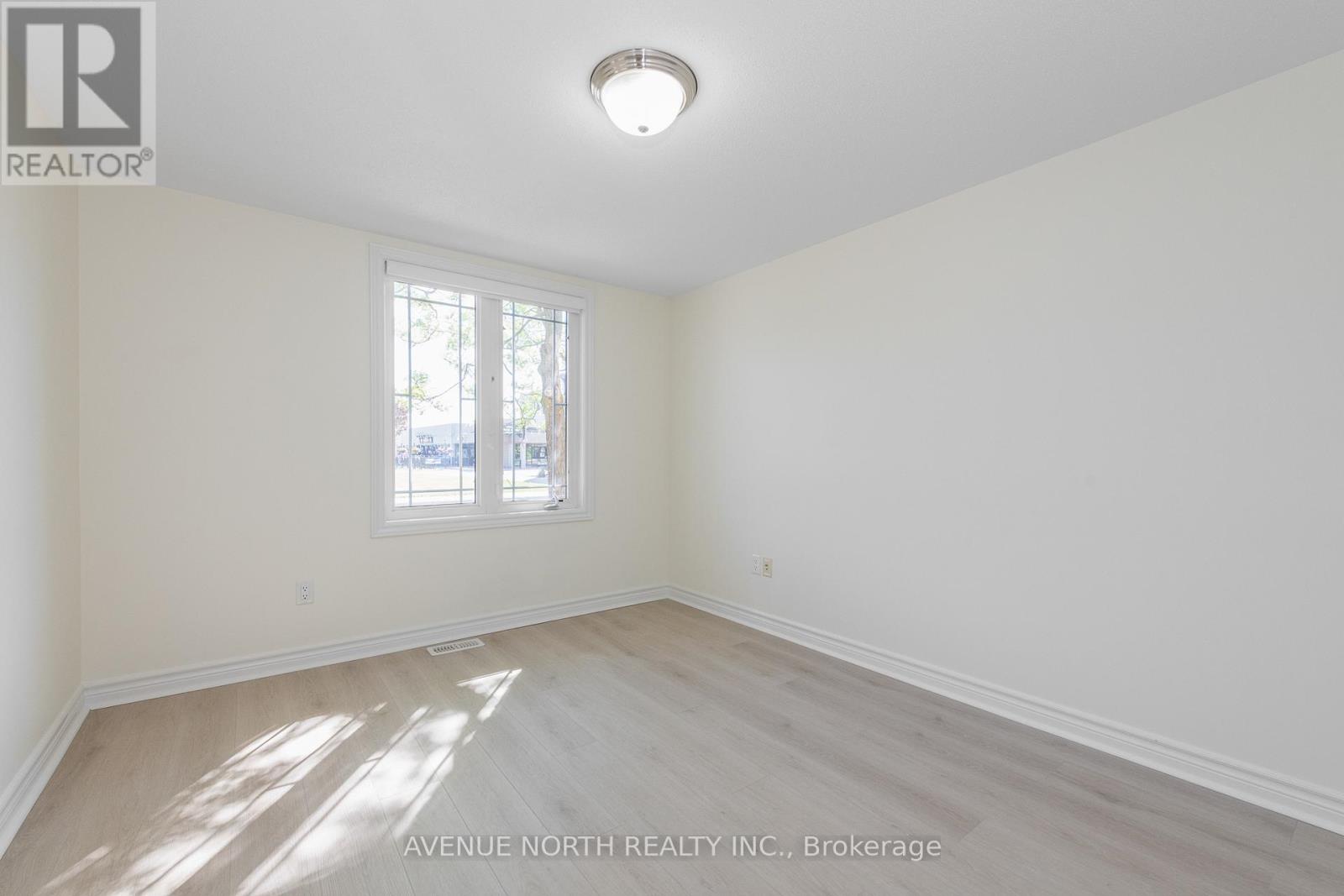 House for Rent in Ottawa – 122B CENTREPOINTE DRIVE, Ottawa – By Peter Sagos - Image 10