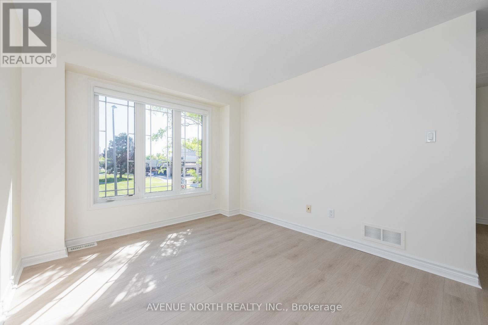 House for Rent in Ottawa – 122B CENTREPOINTE DRIVE, Ottawa – By Peter Sagos - Image 17