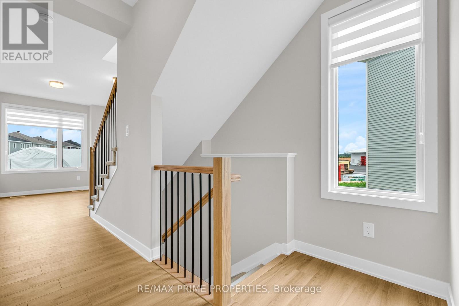 House for Rent in Ottawa – 745 HAFLINGER ROW, Ottawa – By Peter Sagos - Image 32