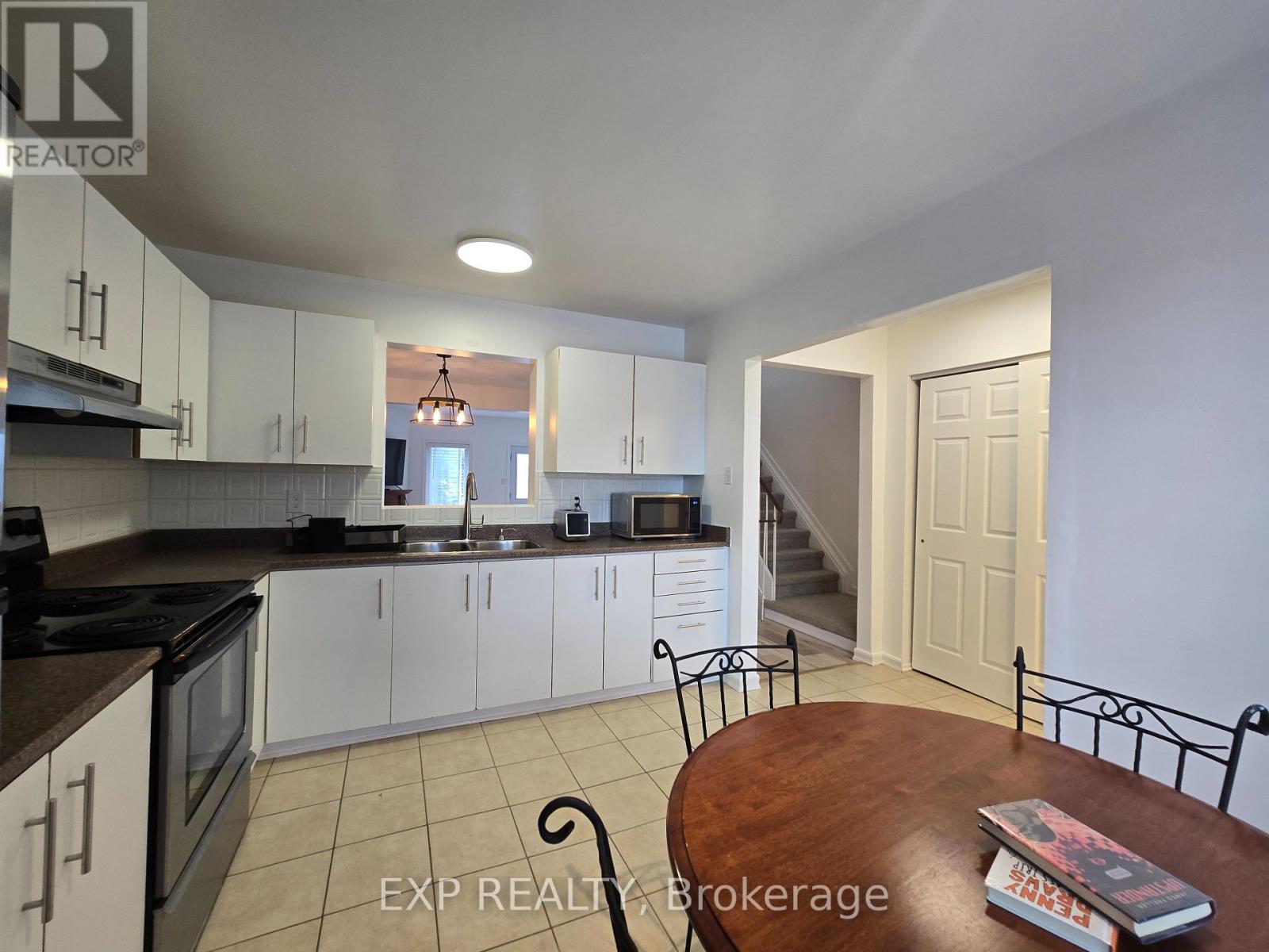 House for Rent in Ottawa – 75 – 90 LIGHTFOOT PLACE, Ottawa – By Peter Sagos - Image 26