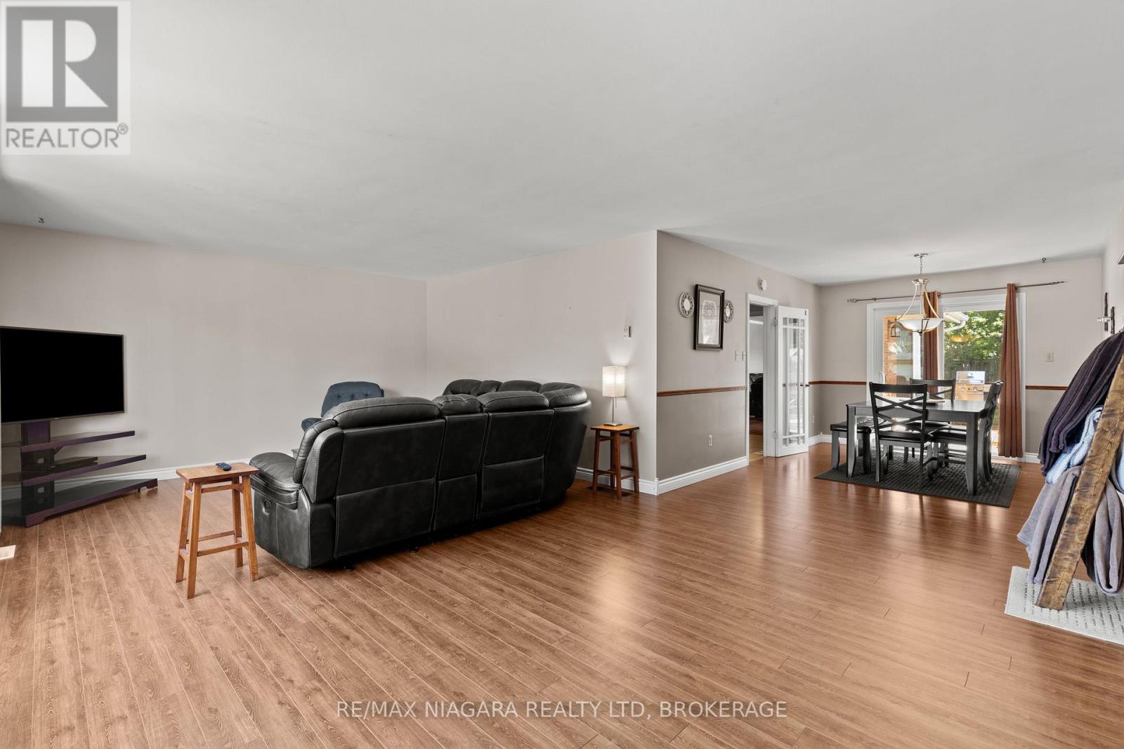 1161 HAIST STREET - 10
