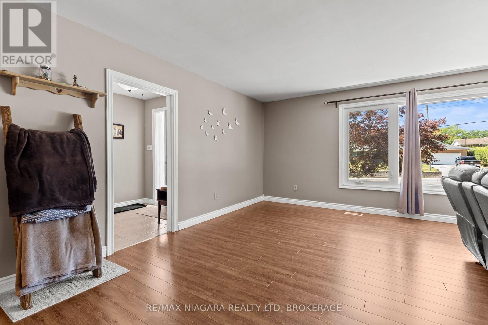 1161 HAIST STREET - 8