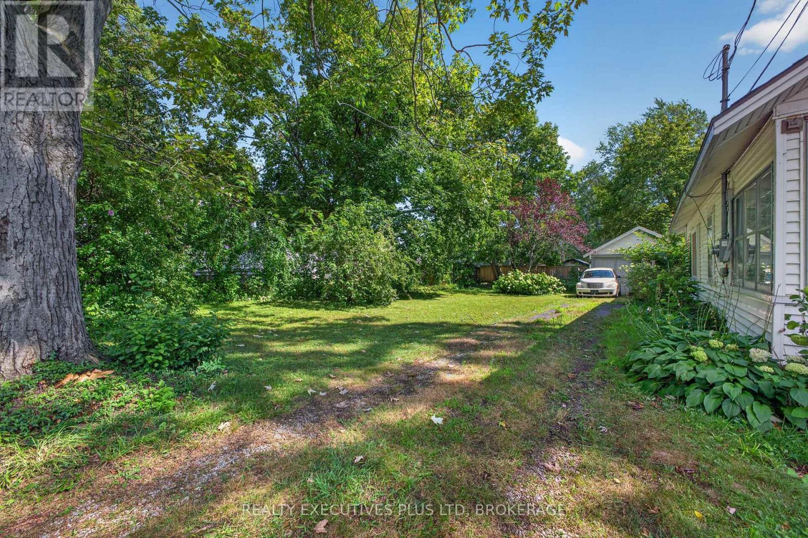 3907 ALEXANDRA ROAD - Image 20