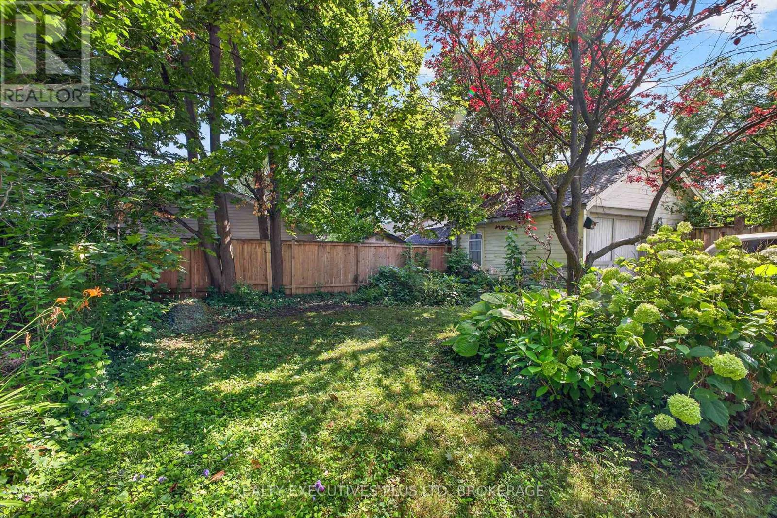 3907 ALEXANDRA ROAD - Image 22