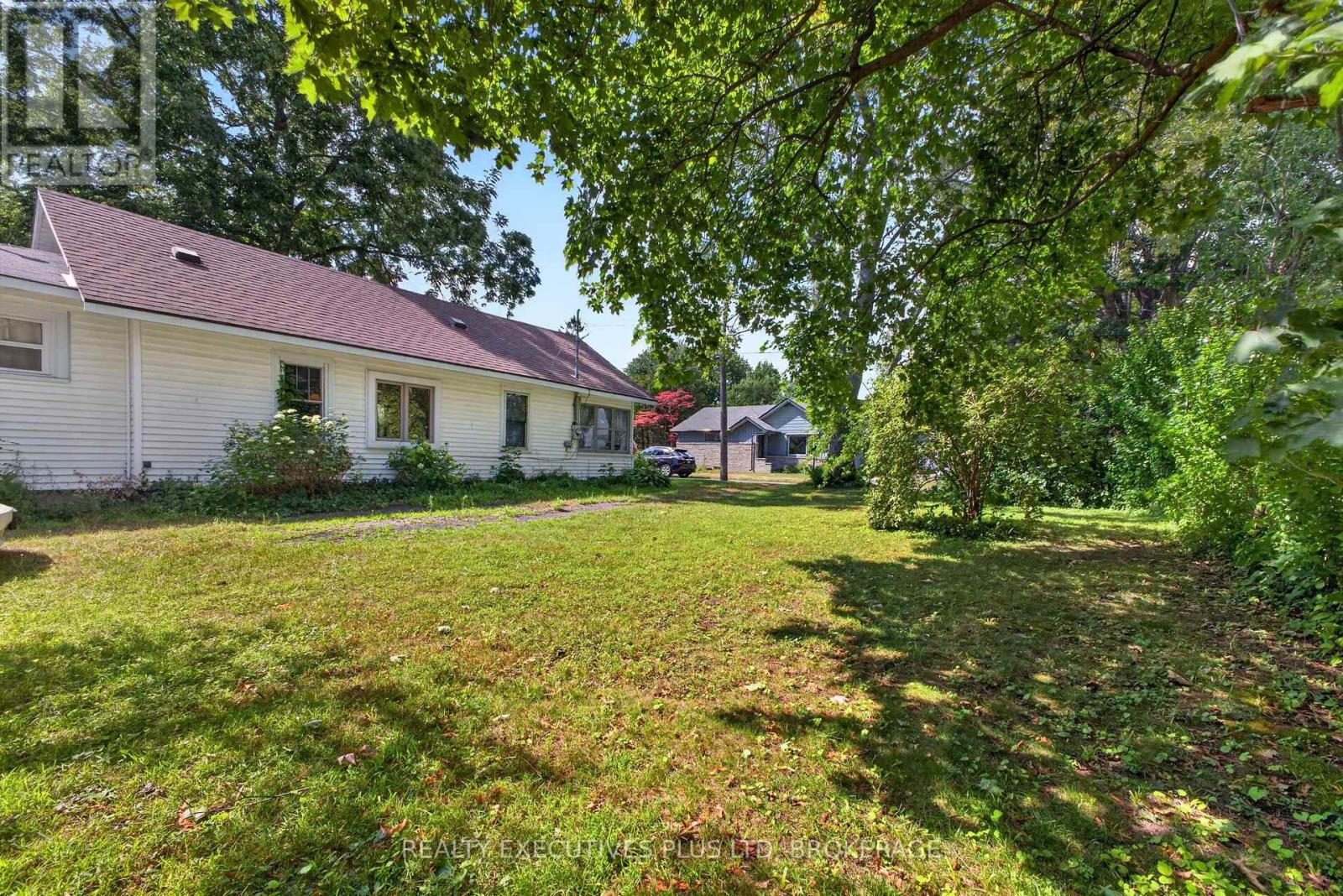 3907 ALEXANDRA ROAD - Image 23