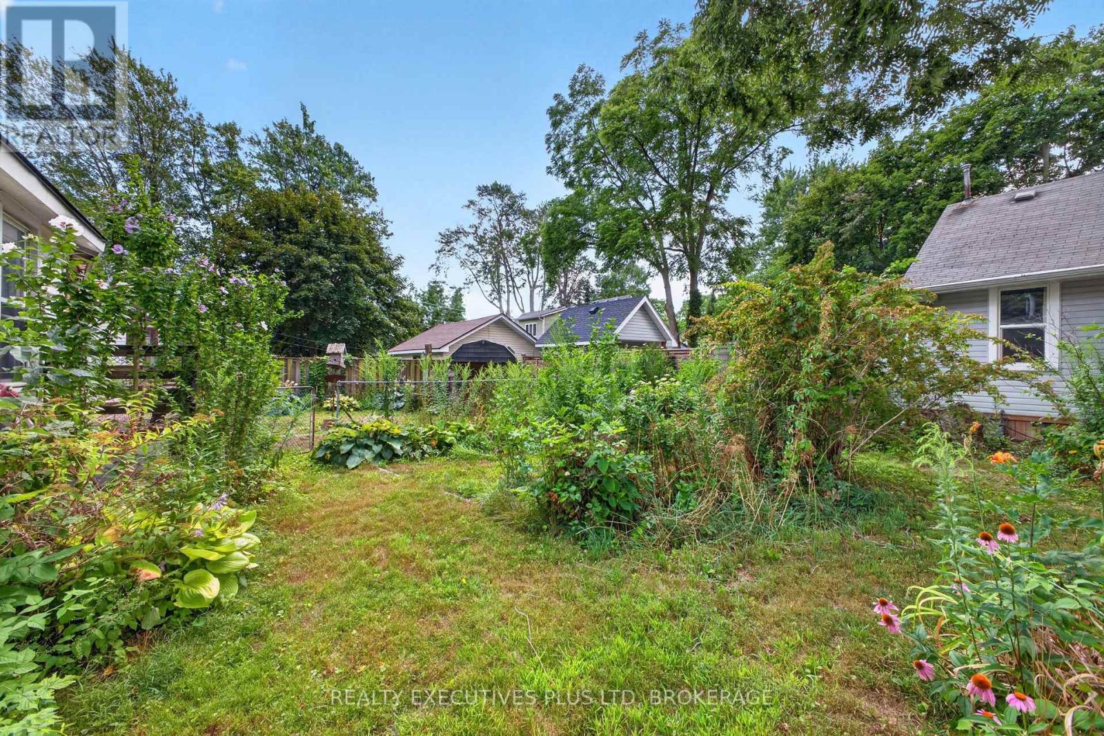 3907 ALEXANDRA ROAD - 26