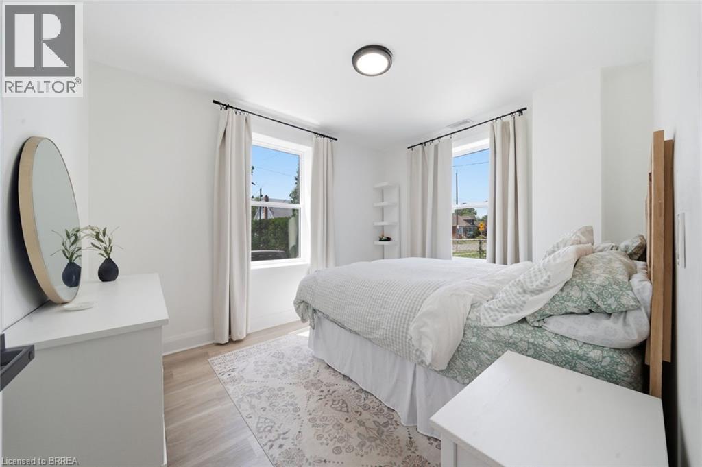 8 RUSSELL Street - 13