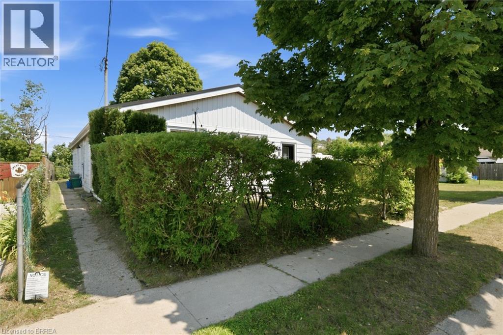 8 RUSSELL Street - Image 17