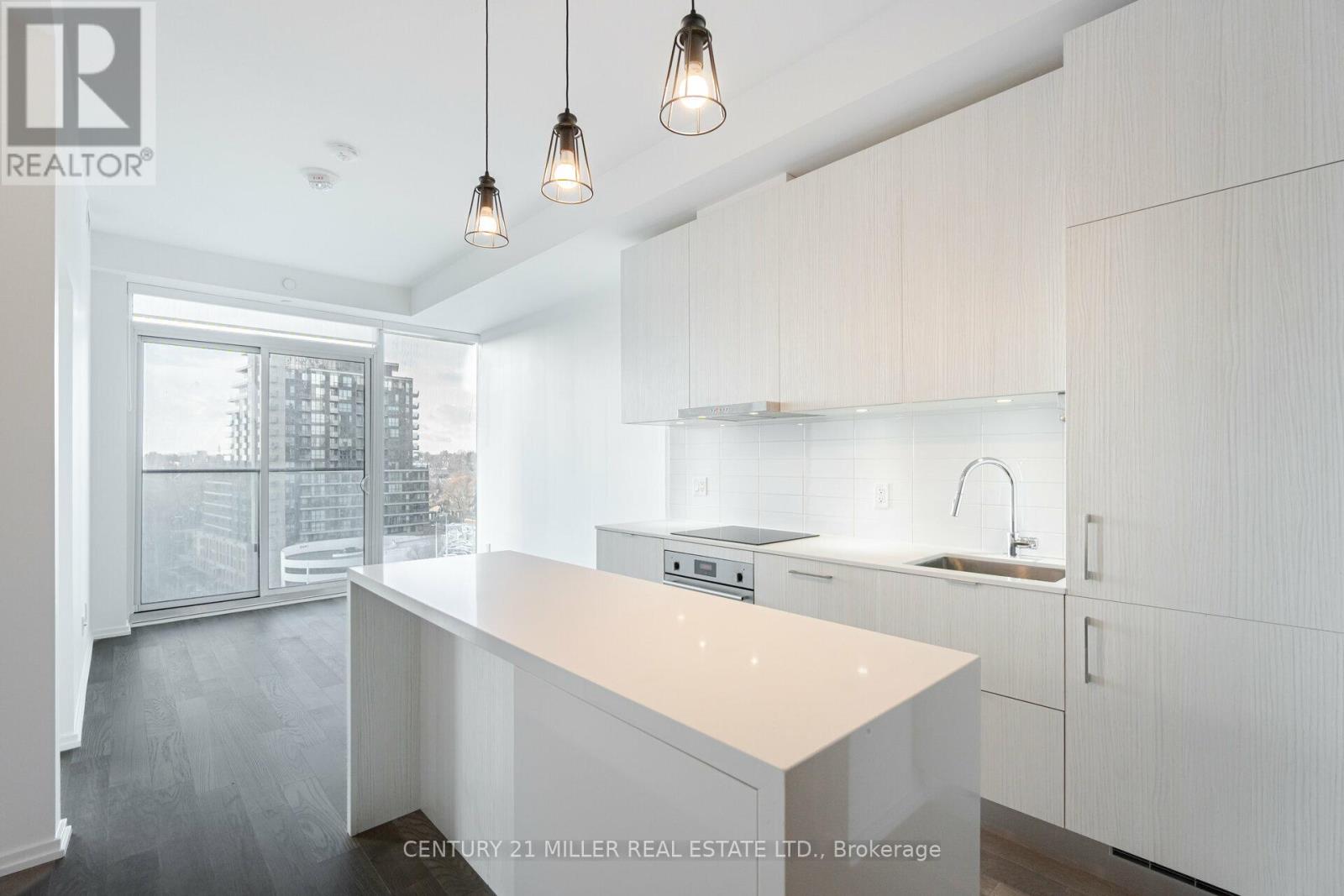 #1120 8 HILLSDALE AVENUE - 13