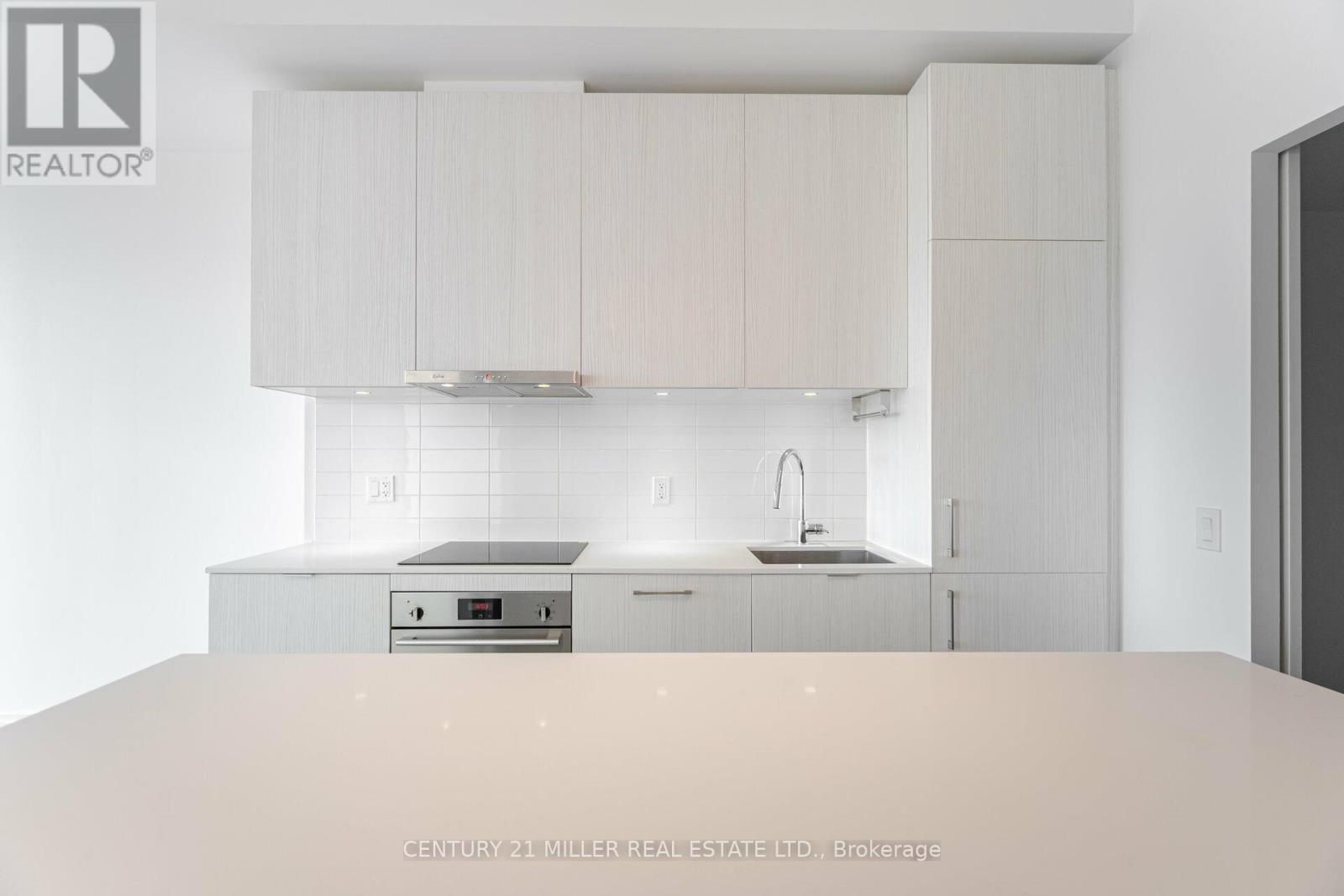 #1120 8 HILLSDALE AVENUE - 14