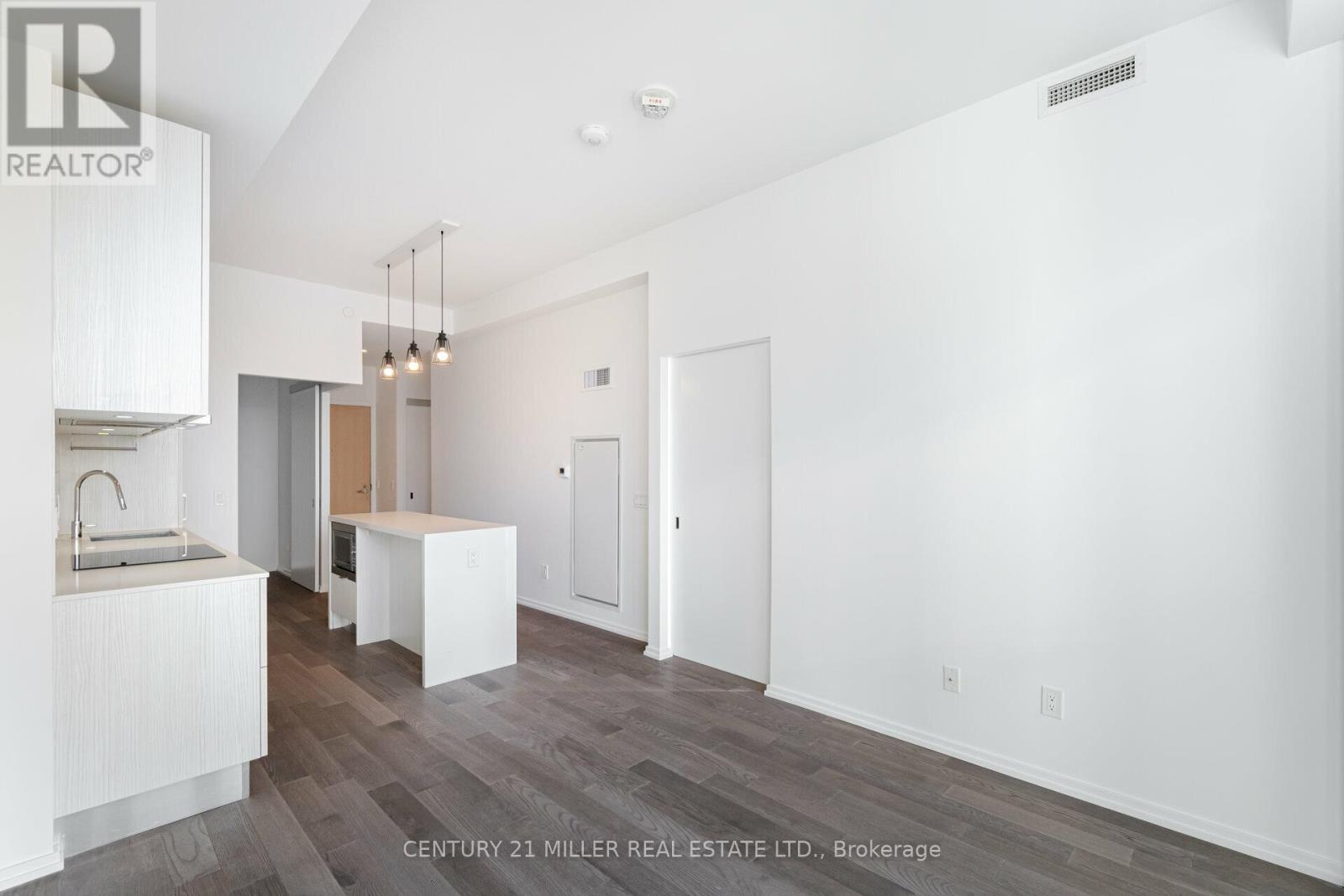 #1120 8 HILLSDALE AVENUE - 21