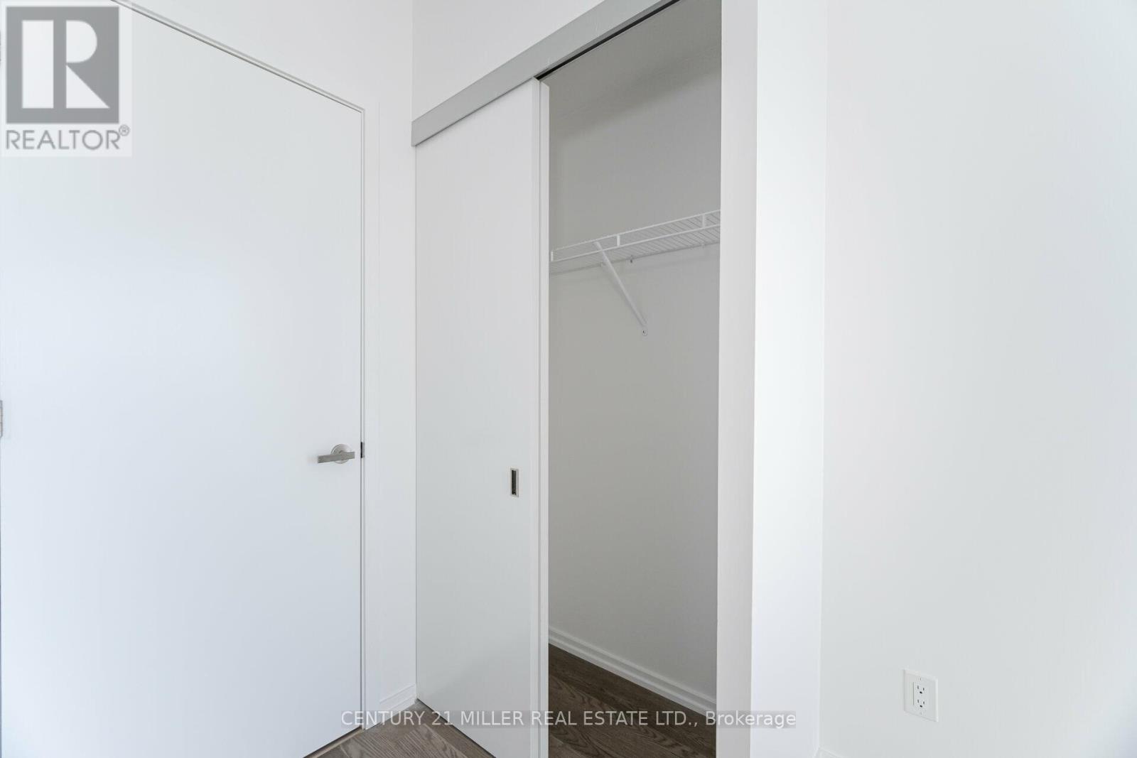 #1120 8 HILLSDALE AVENUE - 28