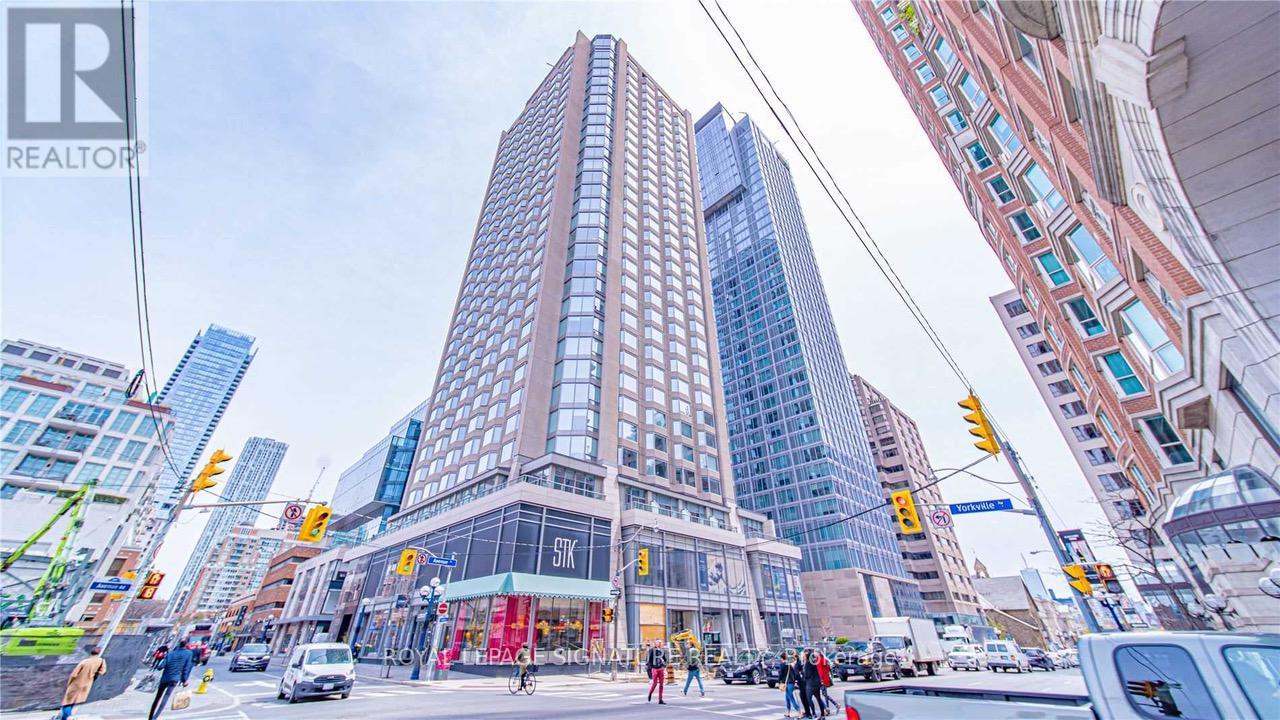 Photo of 155 Yorkville Avenue