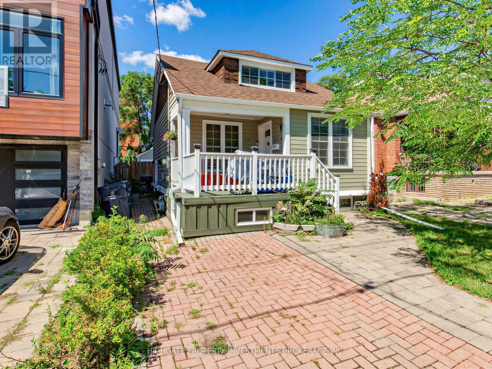 BASEMENT - 210 GOWAN AVENUE