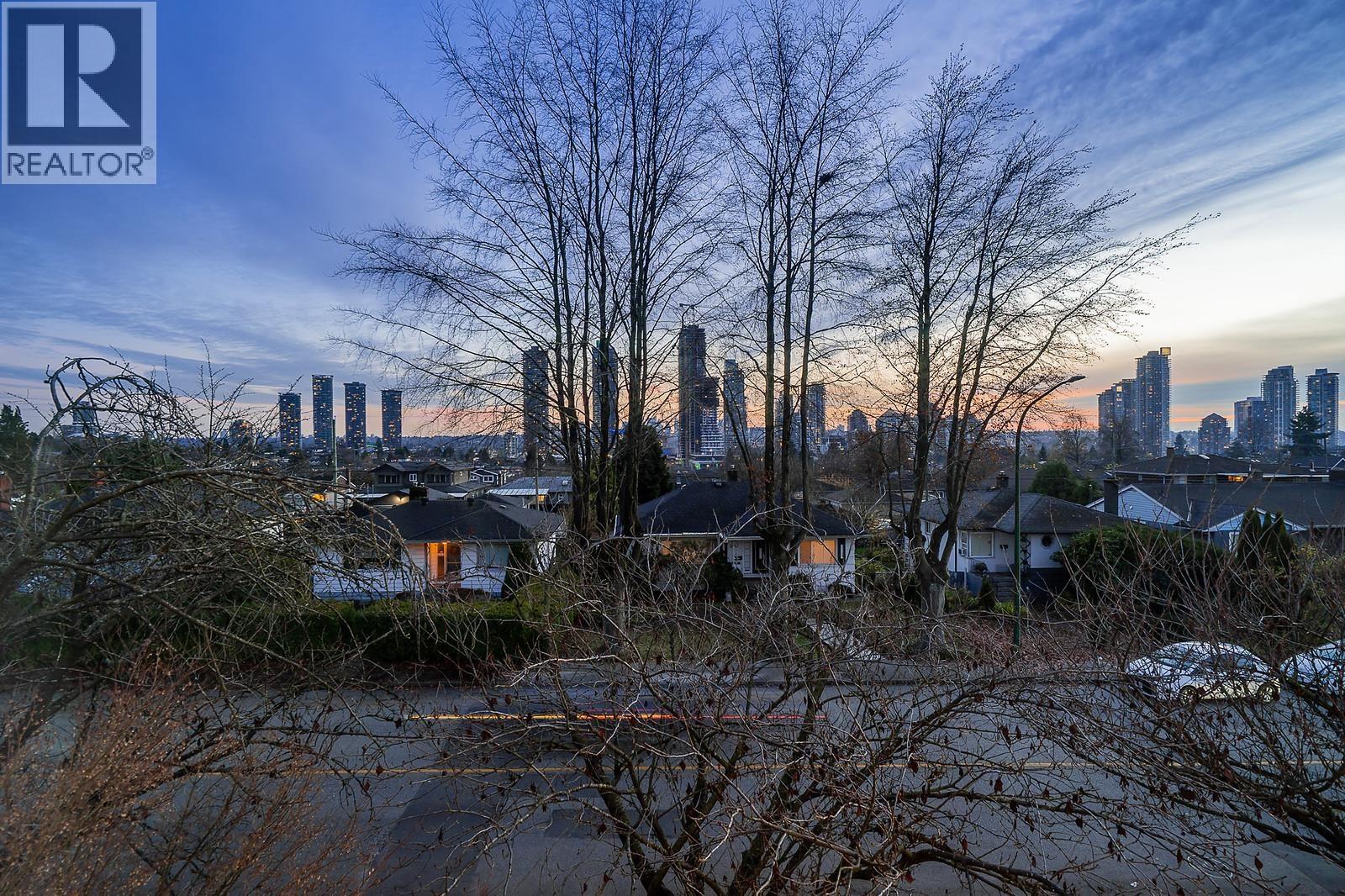 5 Bed, 5 Bath House for Sale in Burnaby – 2 4557 PARKER STREET, Burnaby – MLS# R3152691 - Image 22