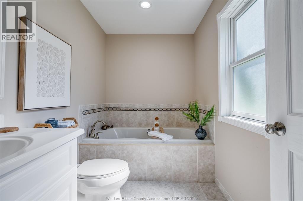 391 Erie Aire Beach ROAD - Image 16