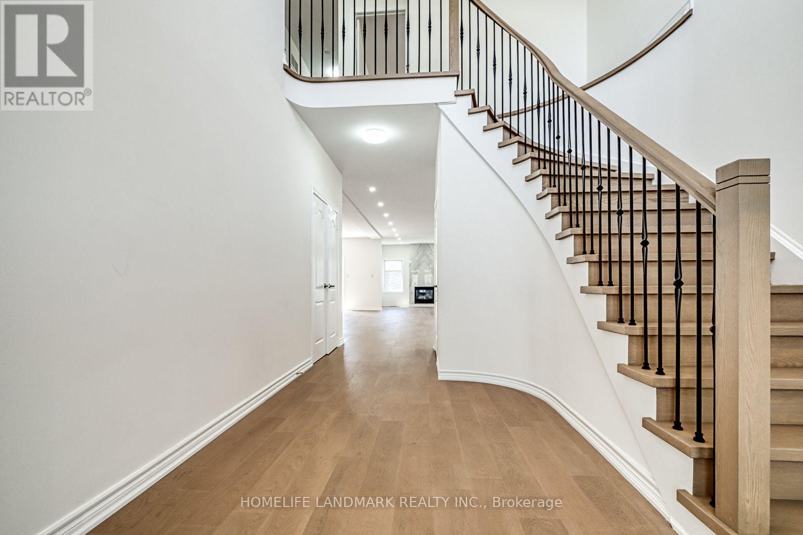 52 CHELSEA CRESCENT - 3