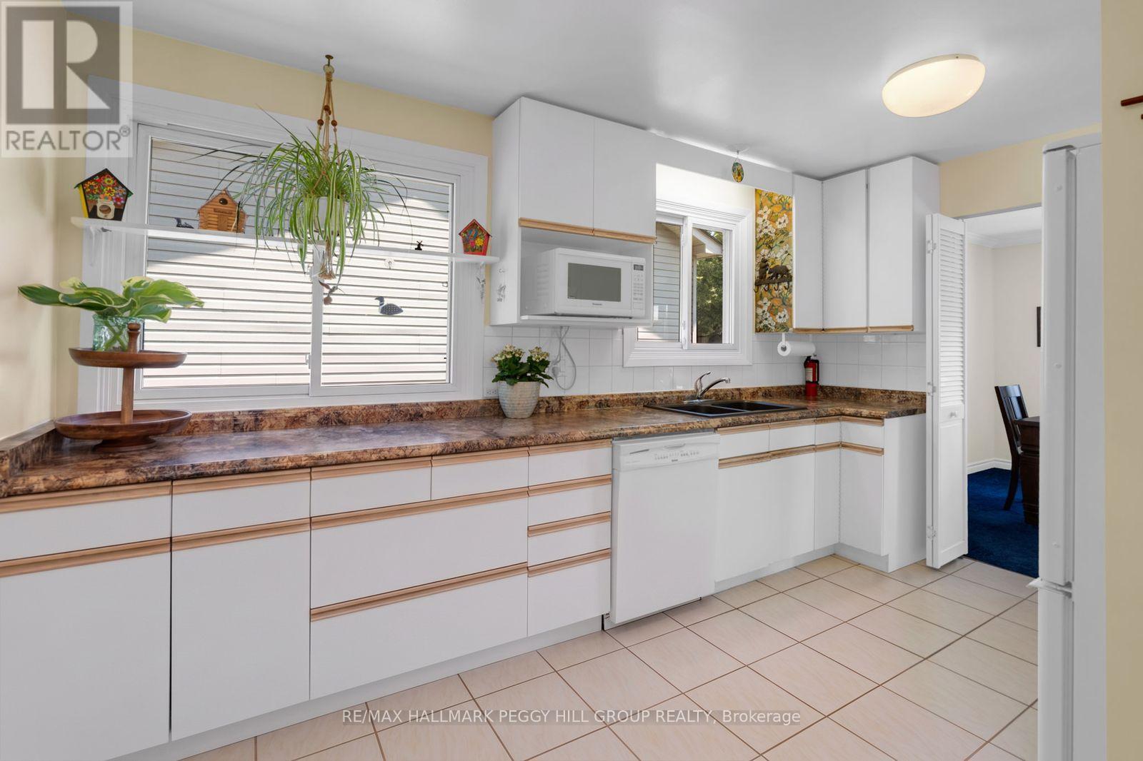 6 OREN BOULEVARD - 8