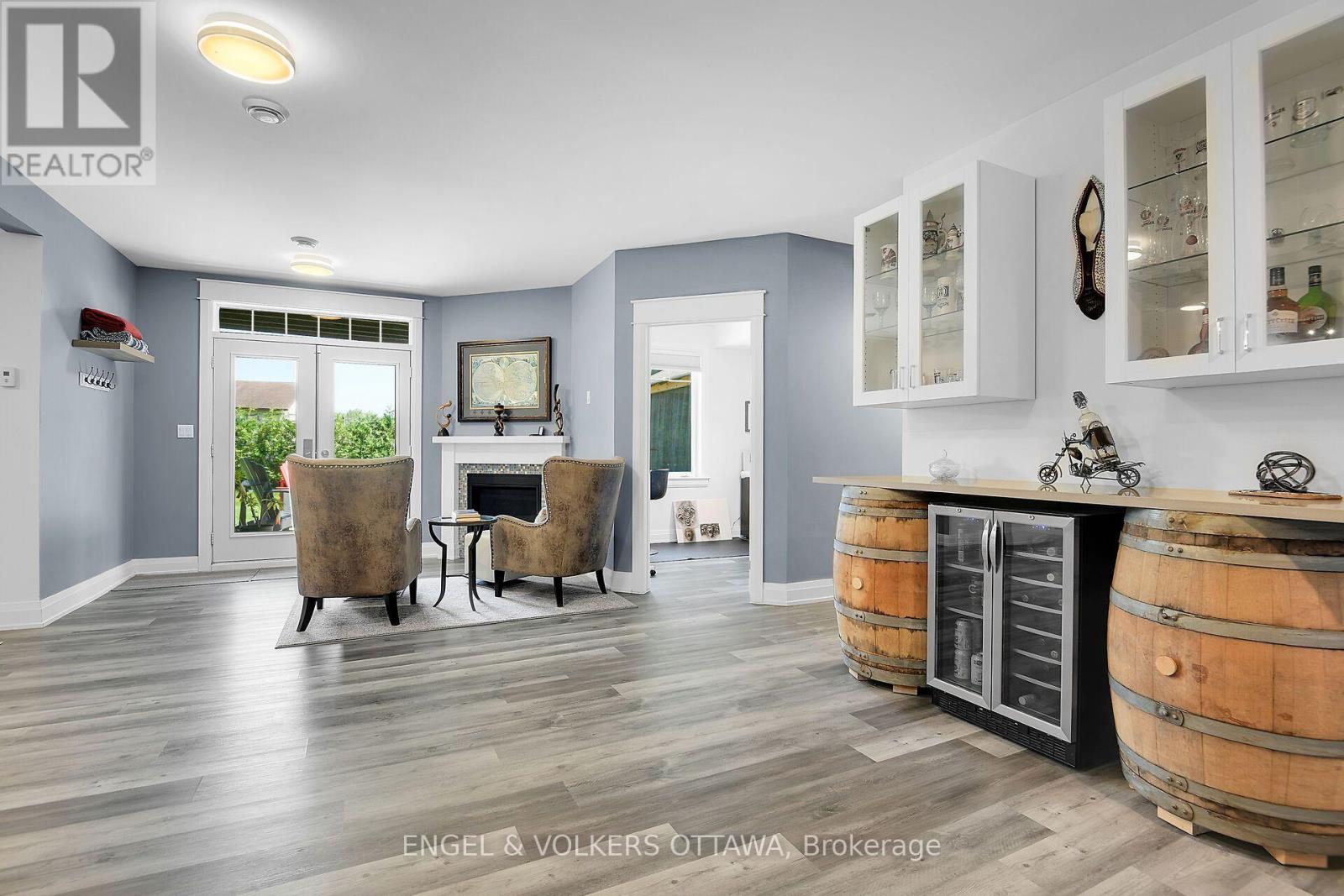 100 LAKE TRAIL ROAD - 32